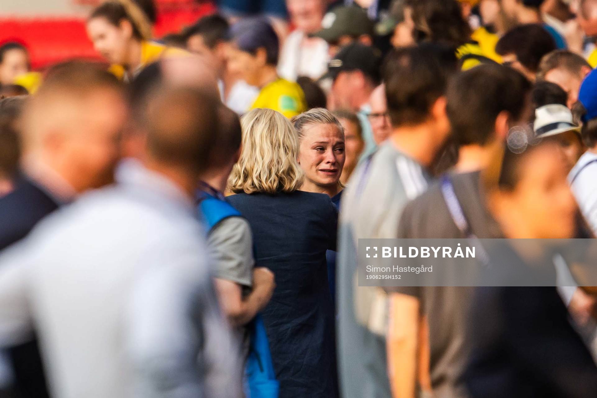 Fridolina Rolfö of Sweden in tears