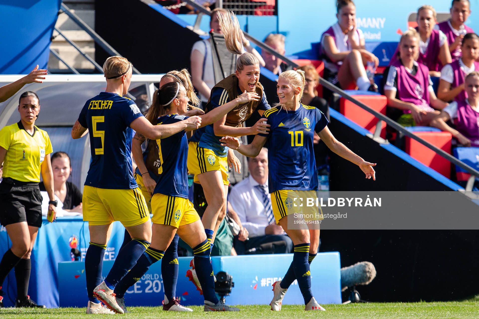 Nilla Fischer , Kosovare Asllani , Olivia Schough and Sofia