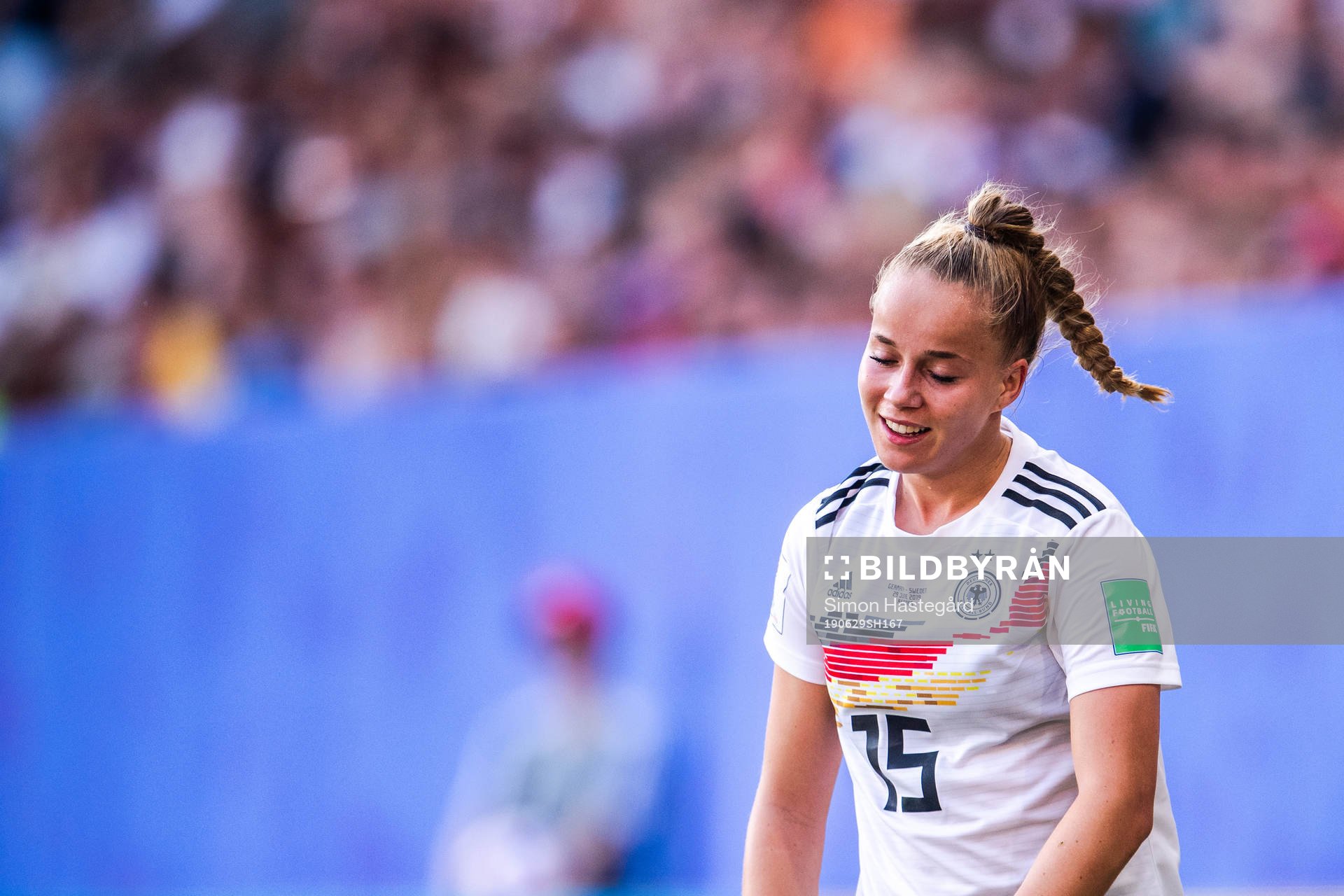 Giulia Gwinn of Germany looks dejected