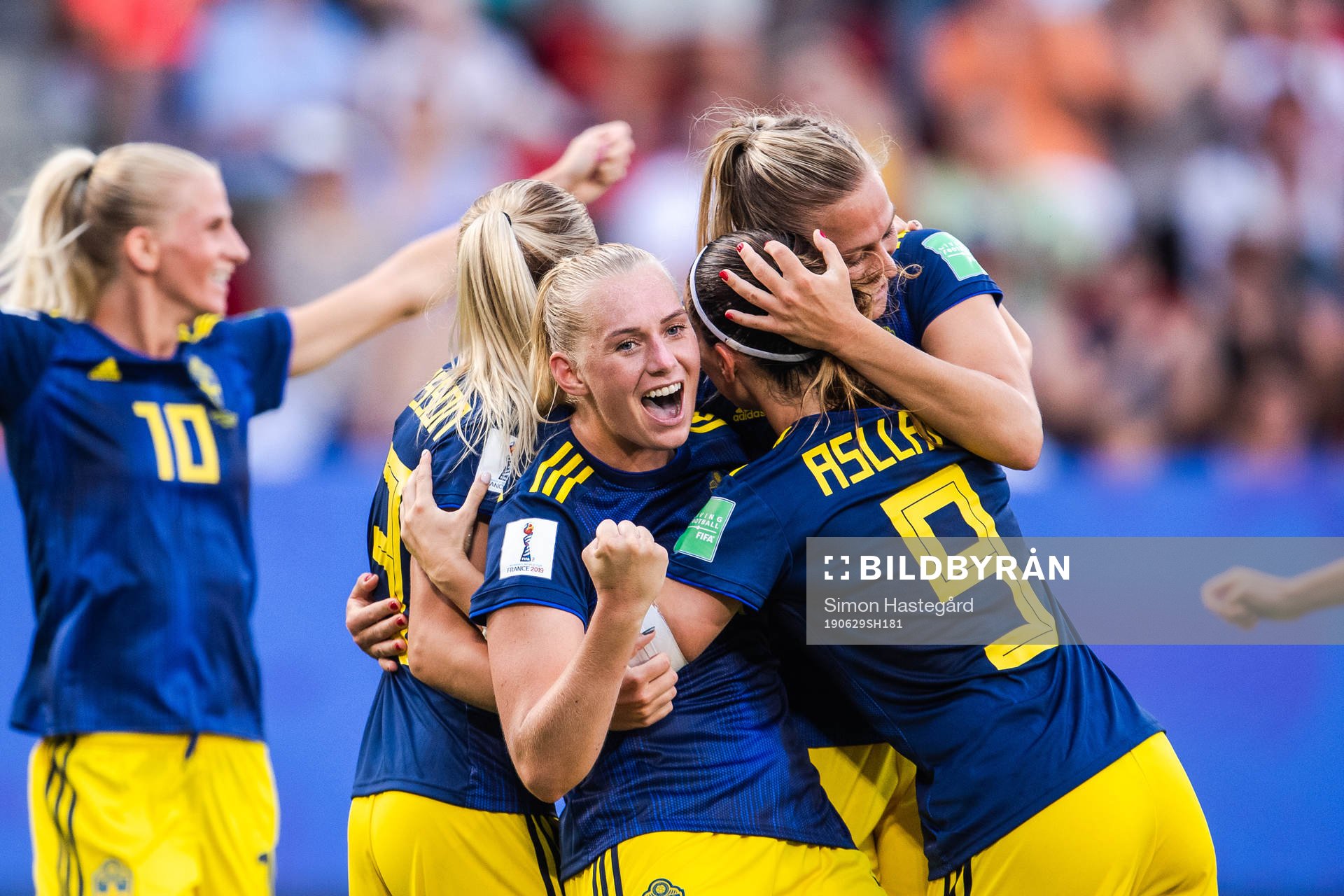 Stina Blackstenius of Sweden celebrates the 1-2 goal