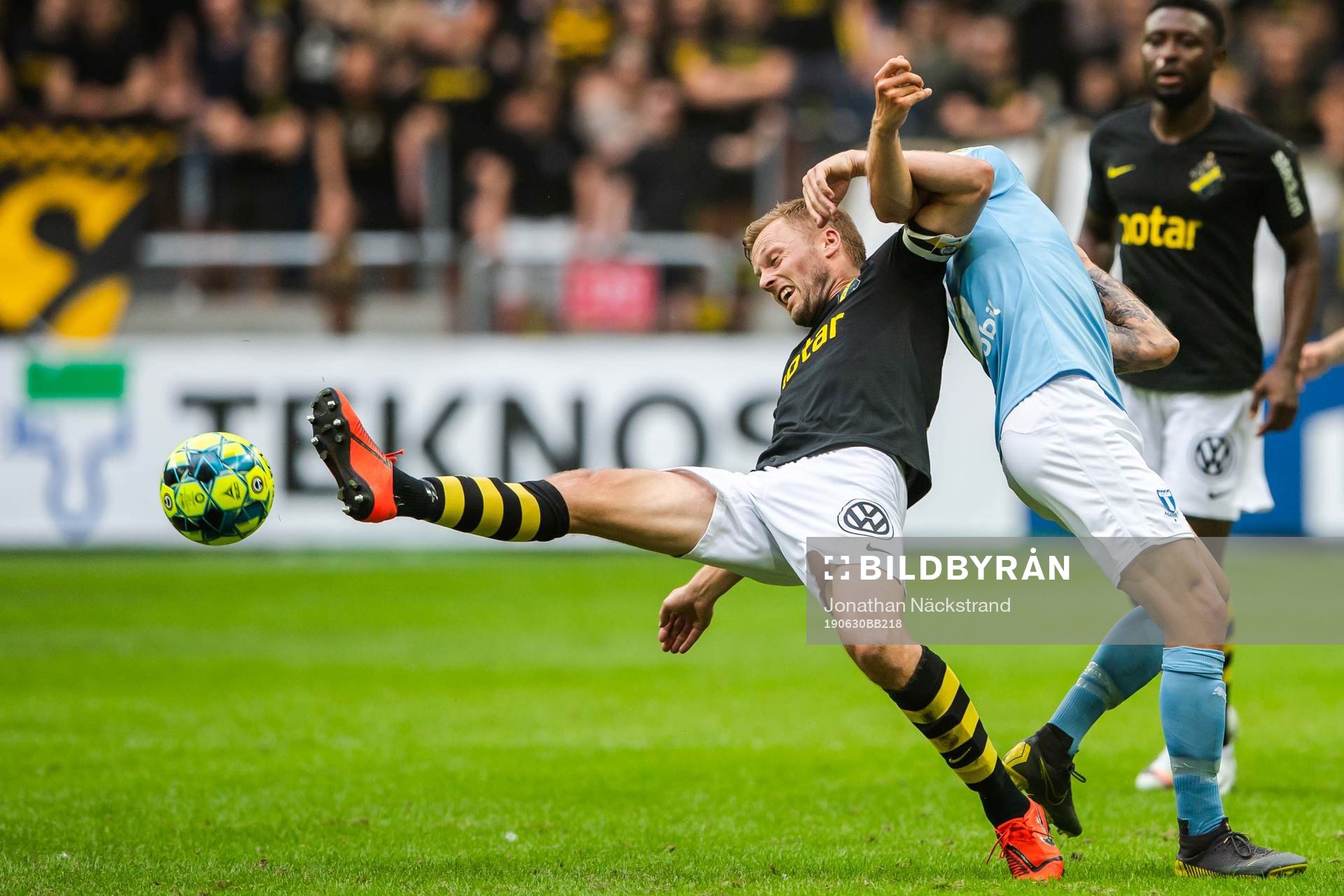 s Sebastian Larsson och Malmö FFs Arnór Traustason