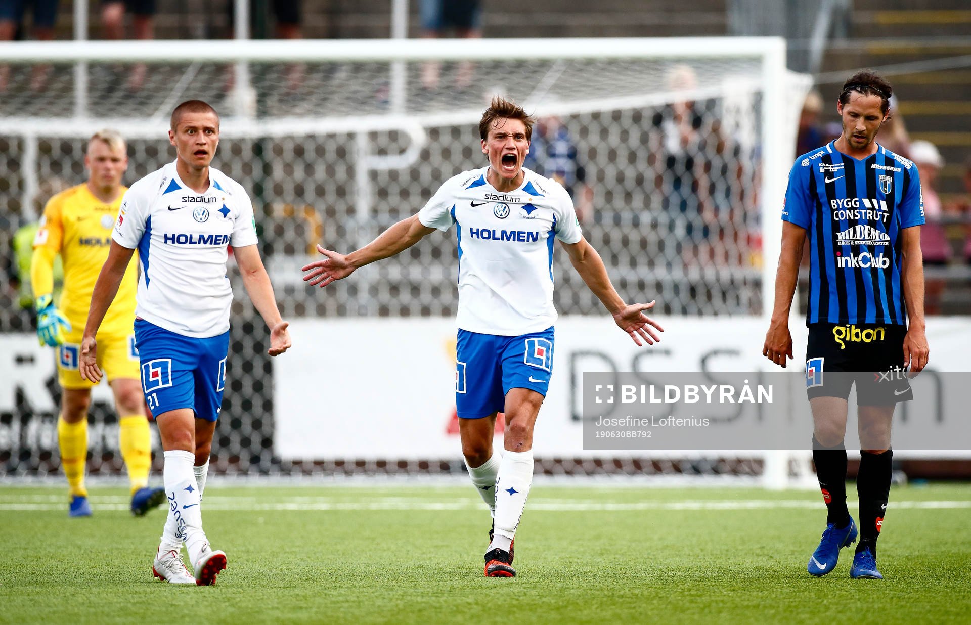 IFK Norrköpings Rasmus Lauritsen och Simon Thern reagerar