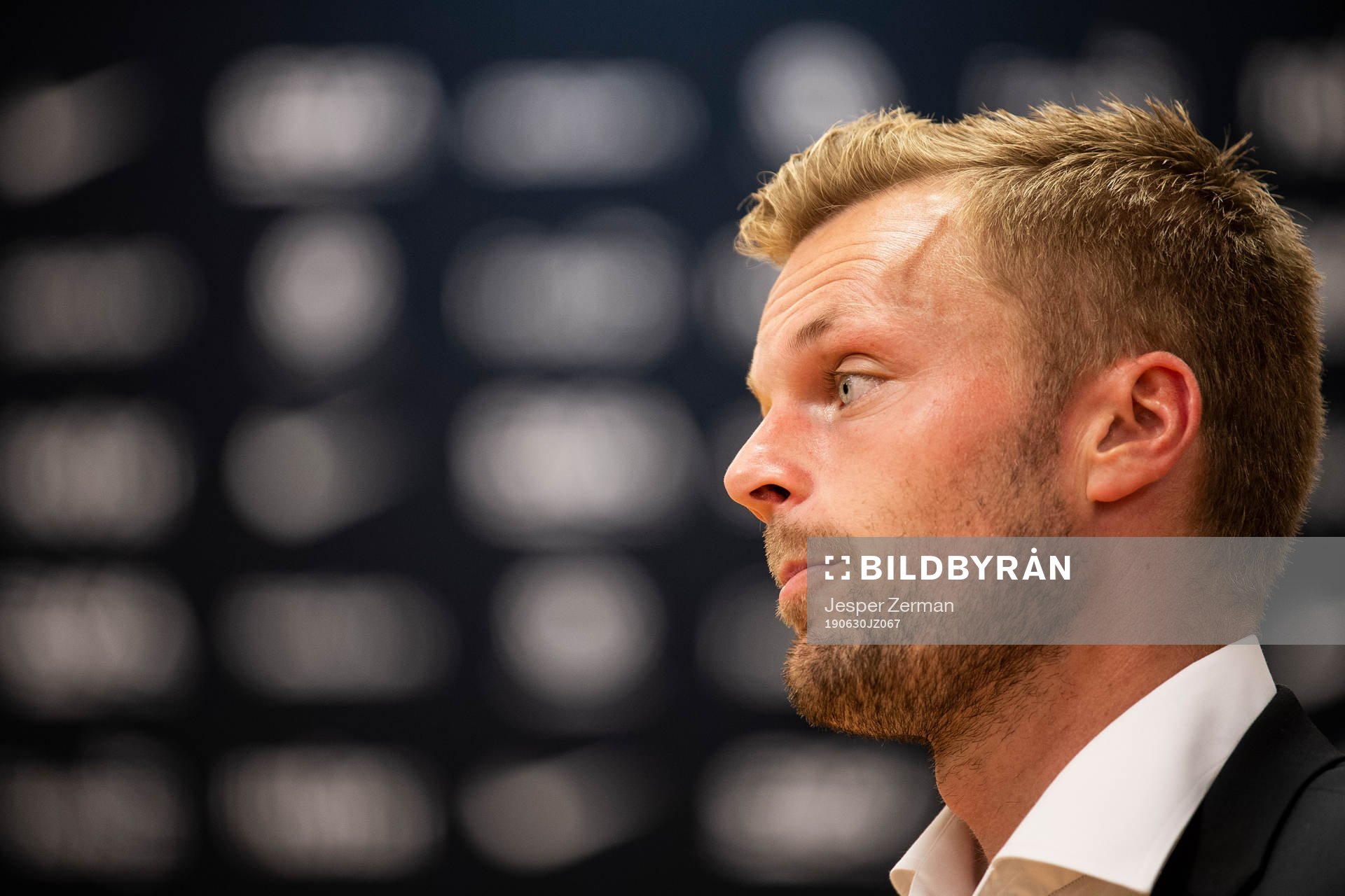 s Sebastian Larsson