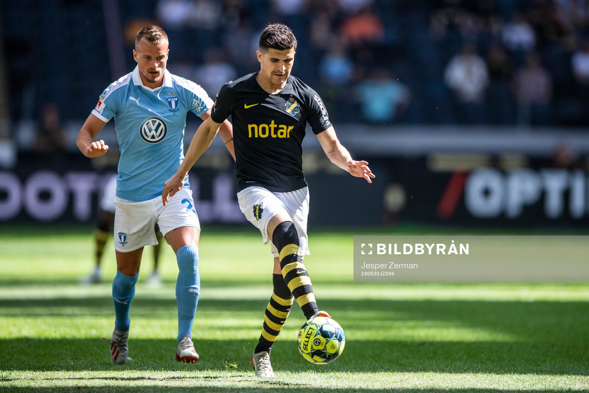 s Tarik Elyounoussi