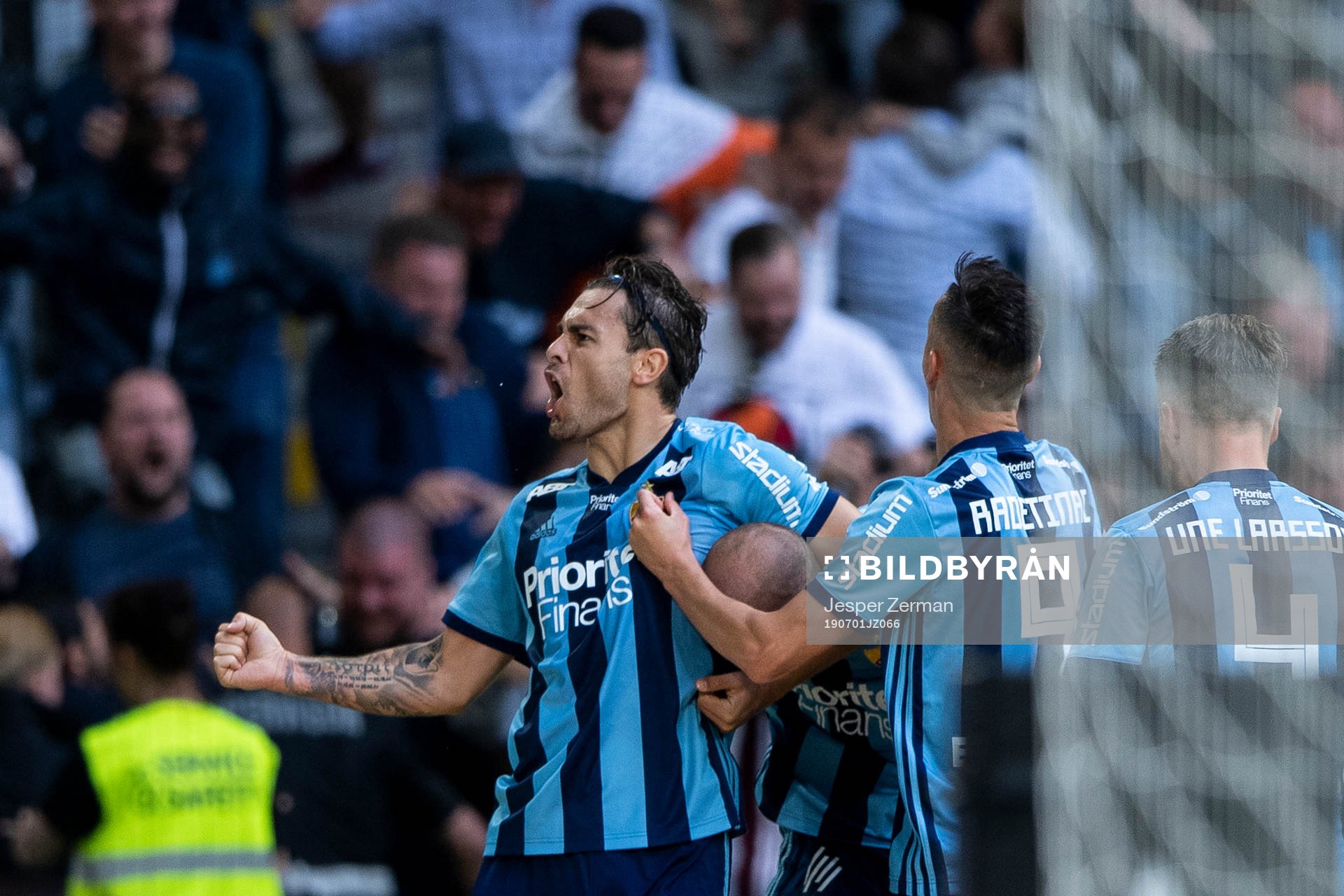 Djurgårdens Astrit Ajdarevic jublar