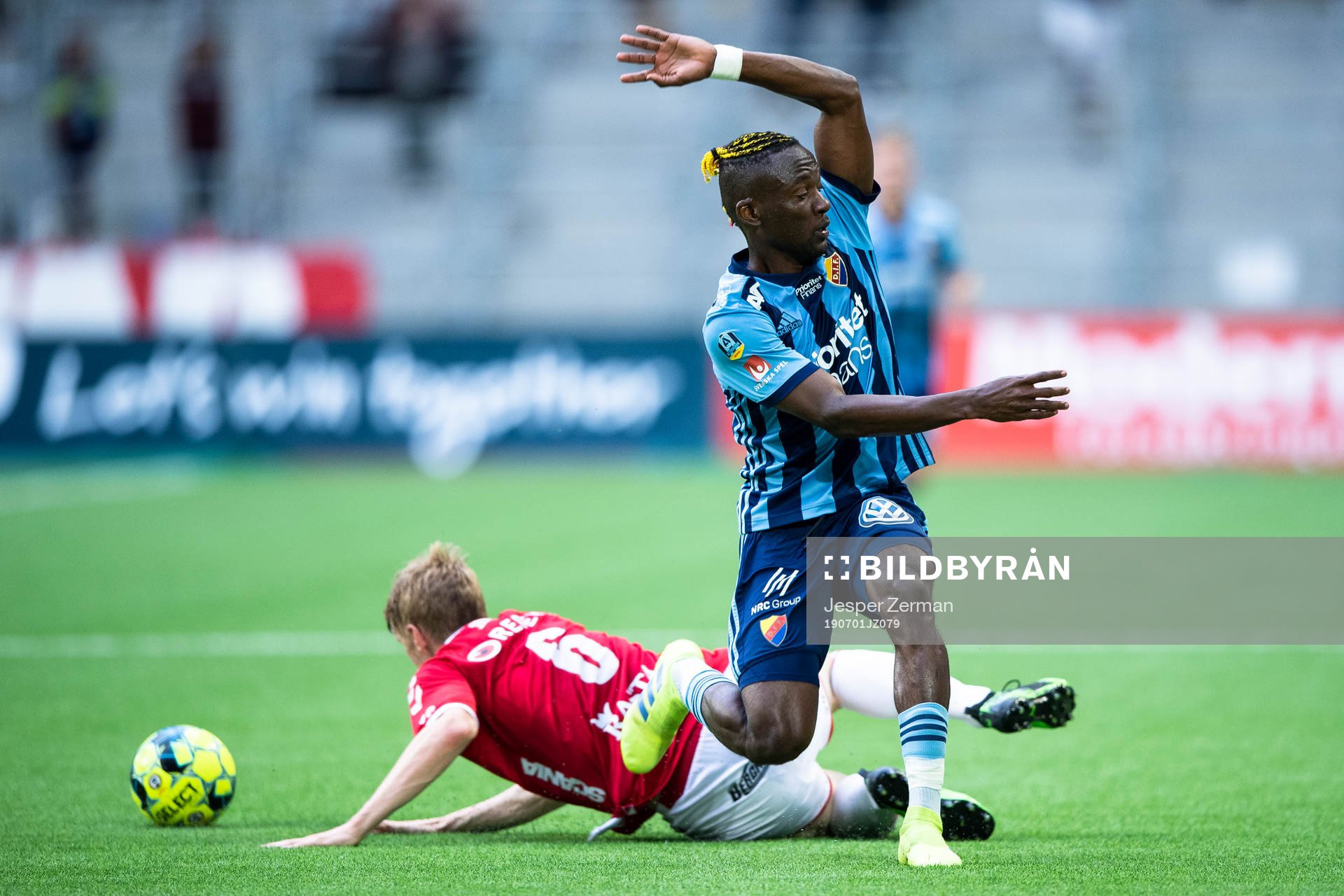 Kalmars Rasmus Elm och Djurgårdens Mohamed Buya Turay