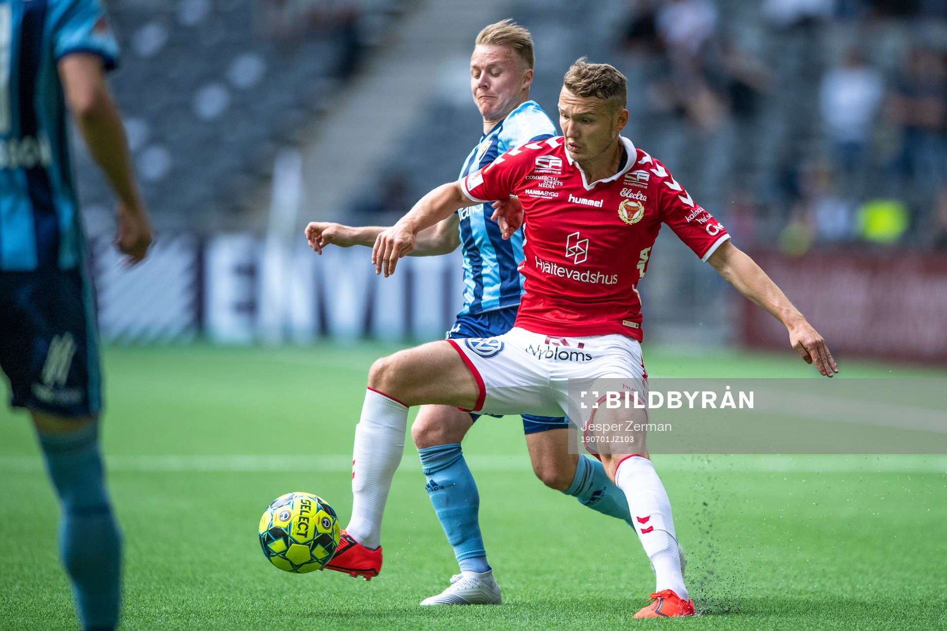 Djurgårdens Elliot Käck och Kalmars Piotr Johansson