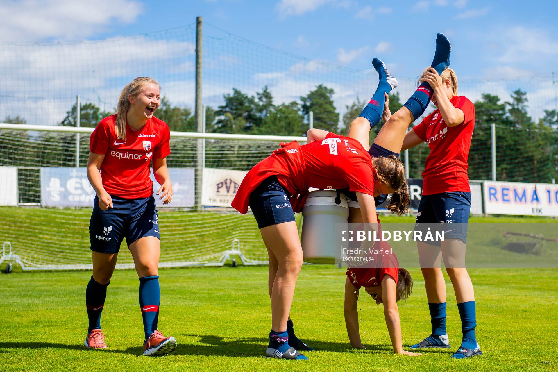 Anna Langås Jøsendal, Ragne Hagen Svastuen, Vilde
