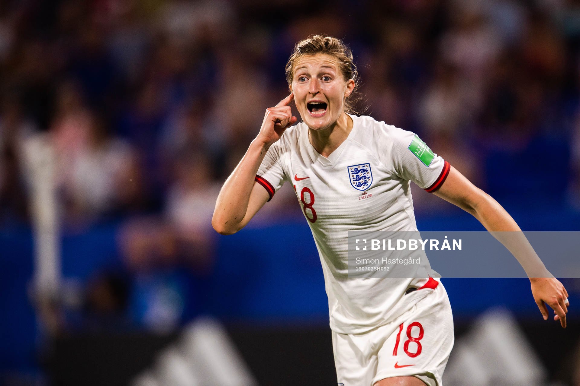 Ellen White of England reacts