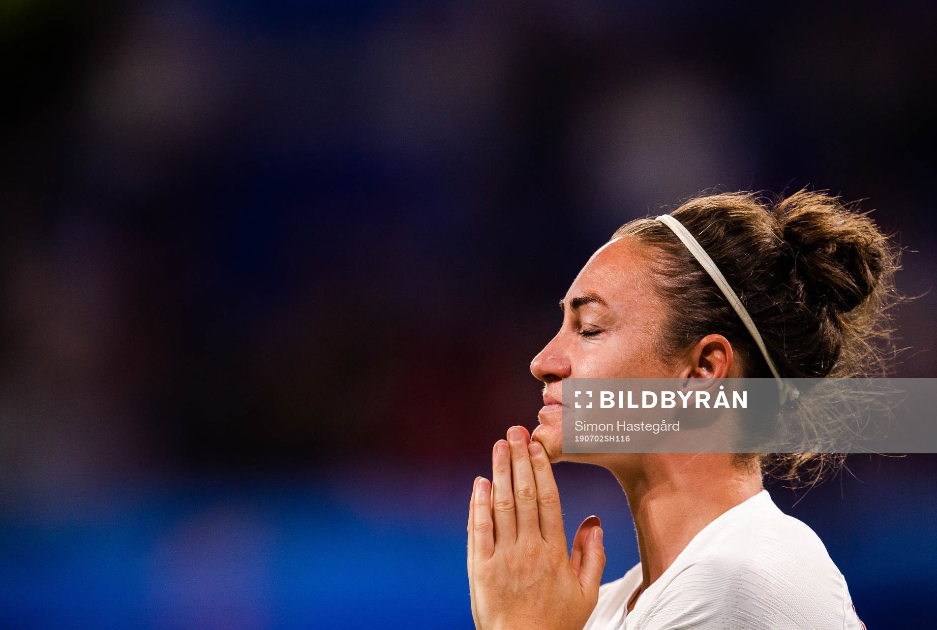 Jodie Taylor of England looks dejected