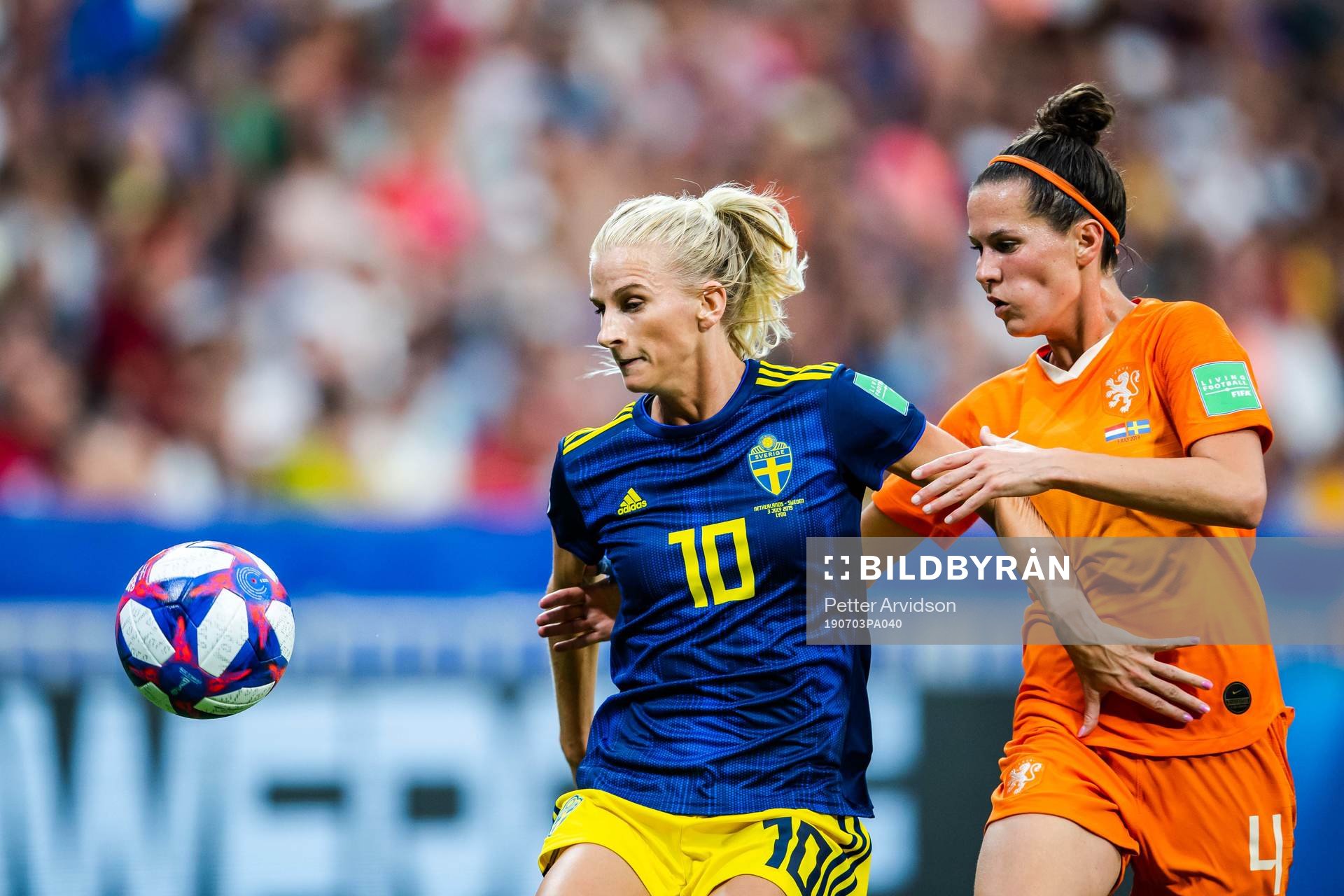 Sofia Jakobsson of Sweden and Merel Didi Van Dongen of