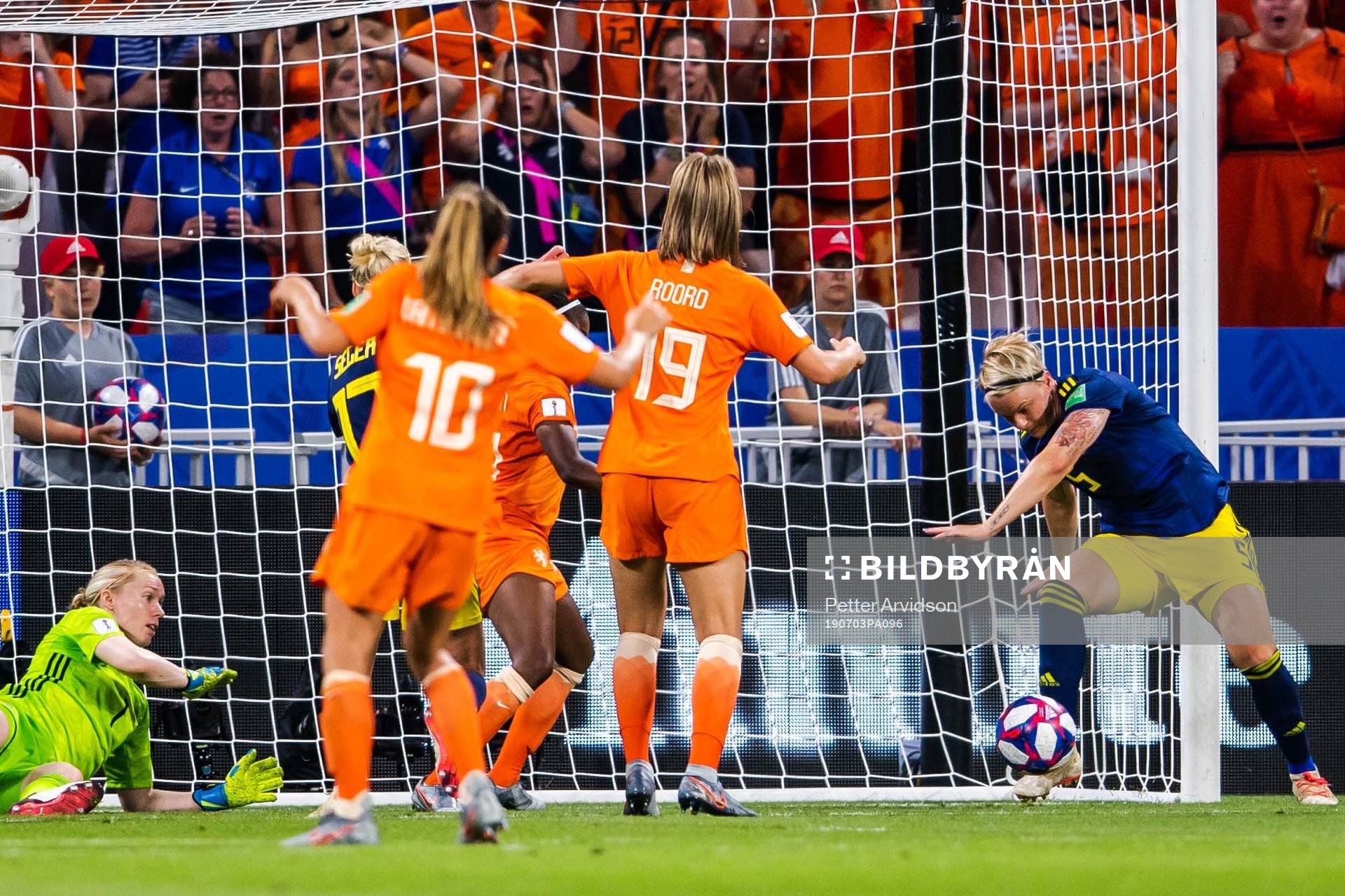 Nilla Fischer of Sweden with a save