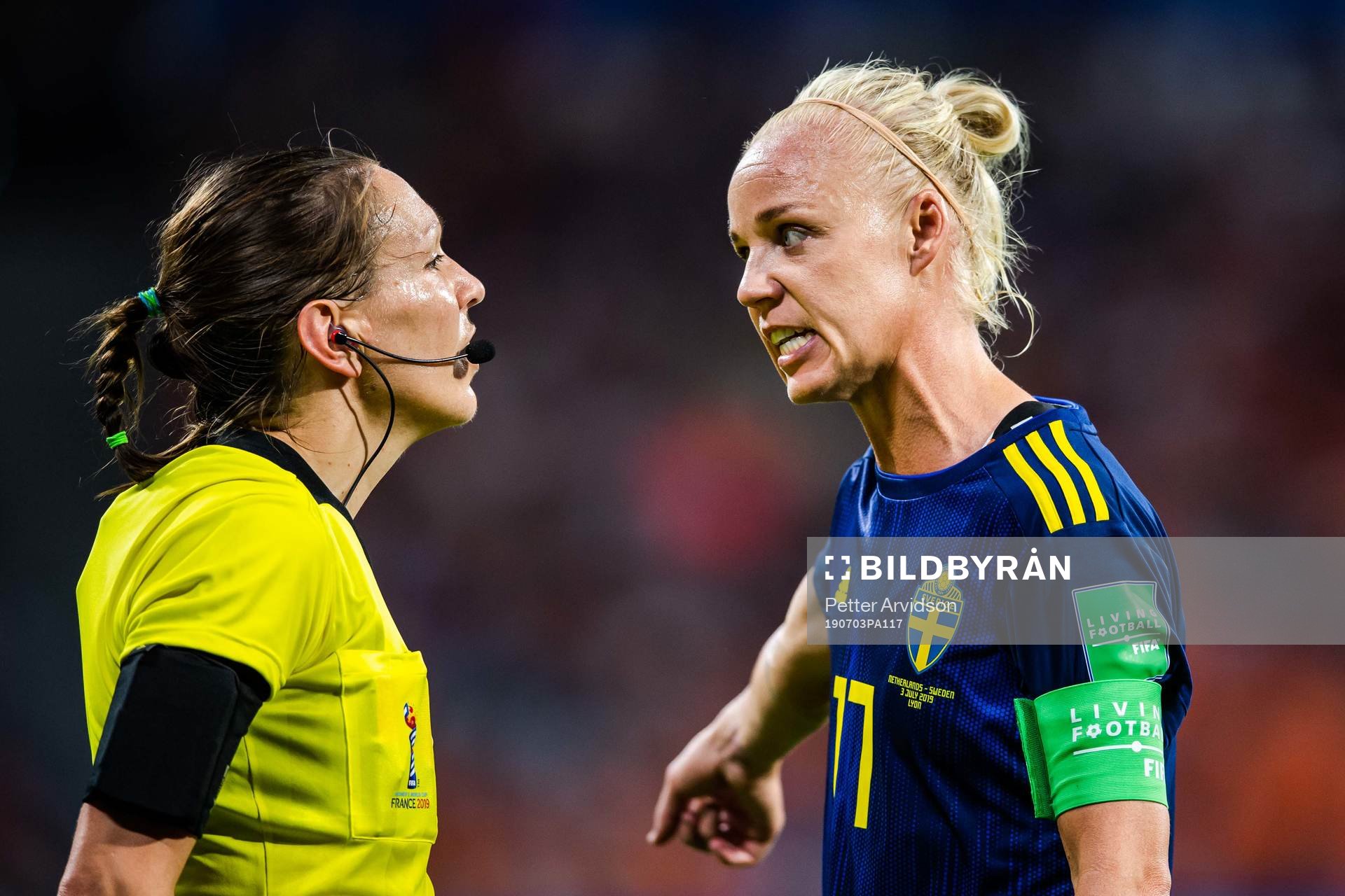 Caroline Seger of Sweden in a conversation with referee