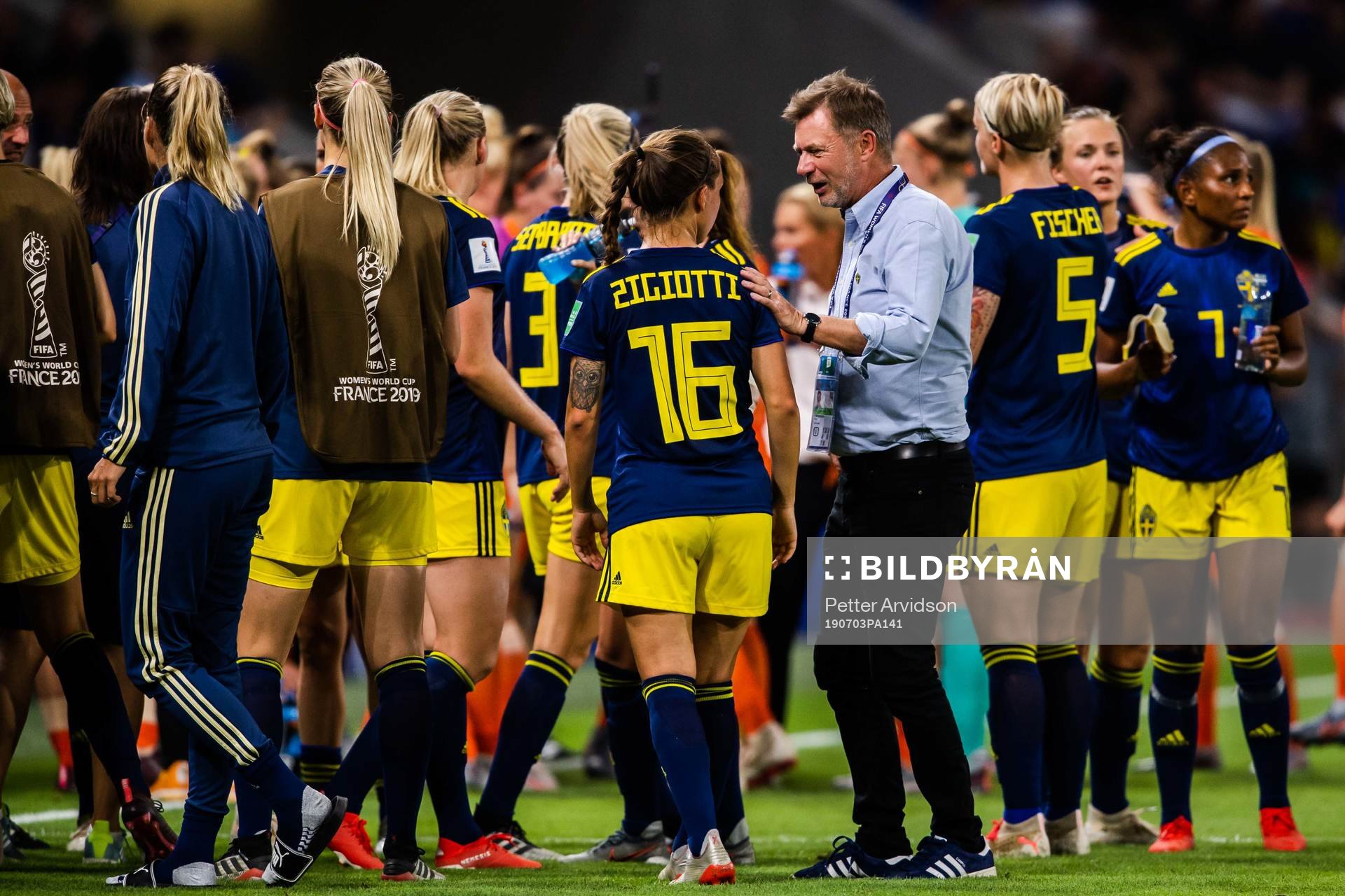 Peter Gerhardsson, Head coach in a conversation with Julia