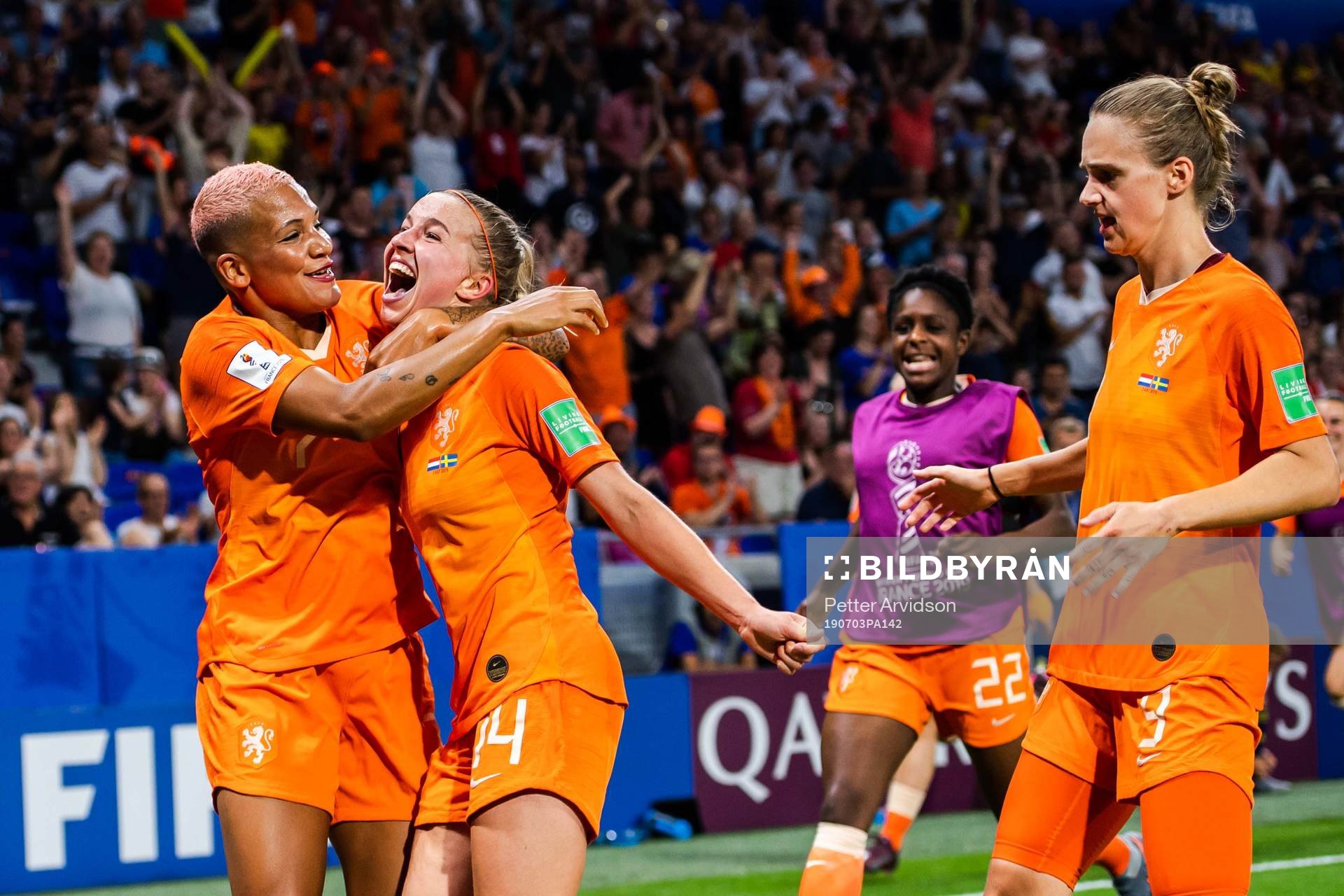 Jackie Noëlle Groenen of Netherlands celebrate with
