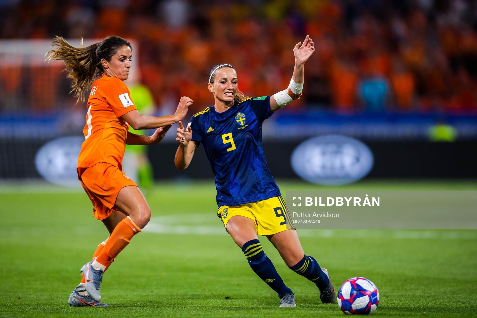 Daniëlle Van De Donk of Netherlands and Kosovare Asllani
