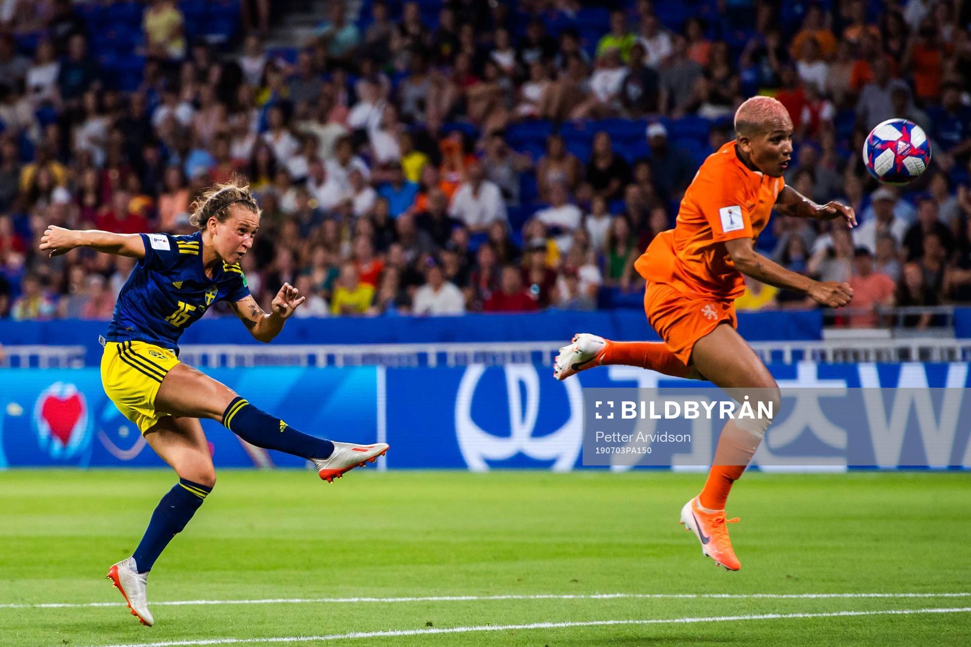 Julia Zigiotti Olme of Sweden and Shanice Janice Van De