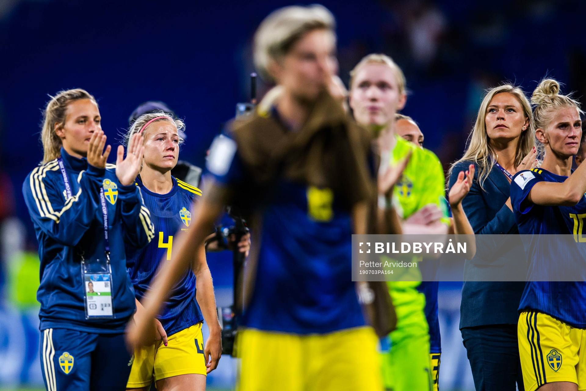Hanna Glas and Fridolina Rolfö of Sweden look dejected