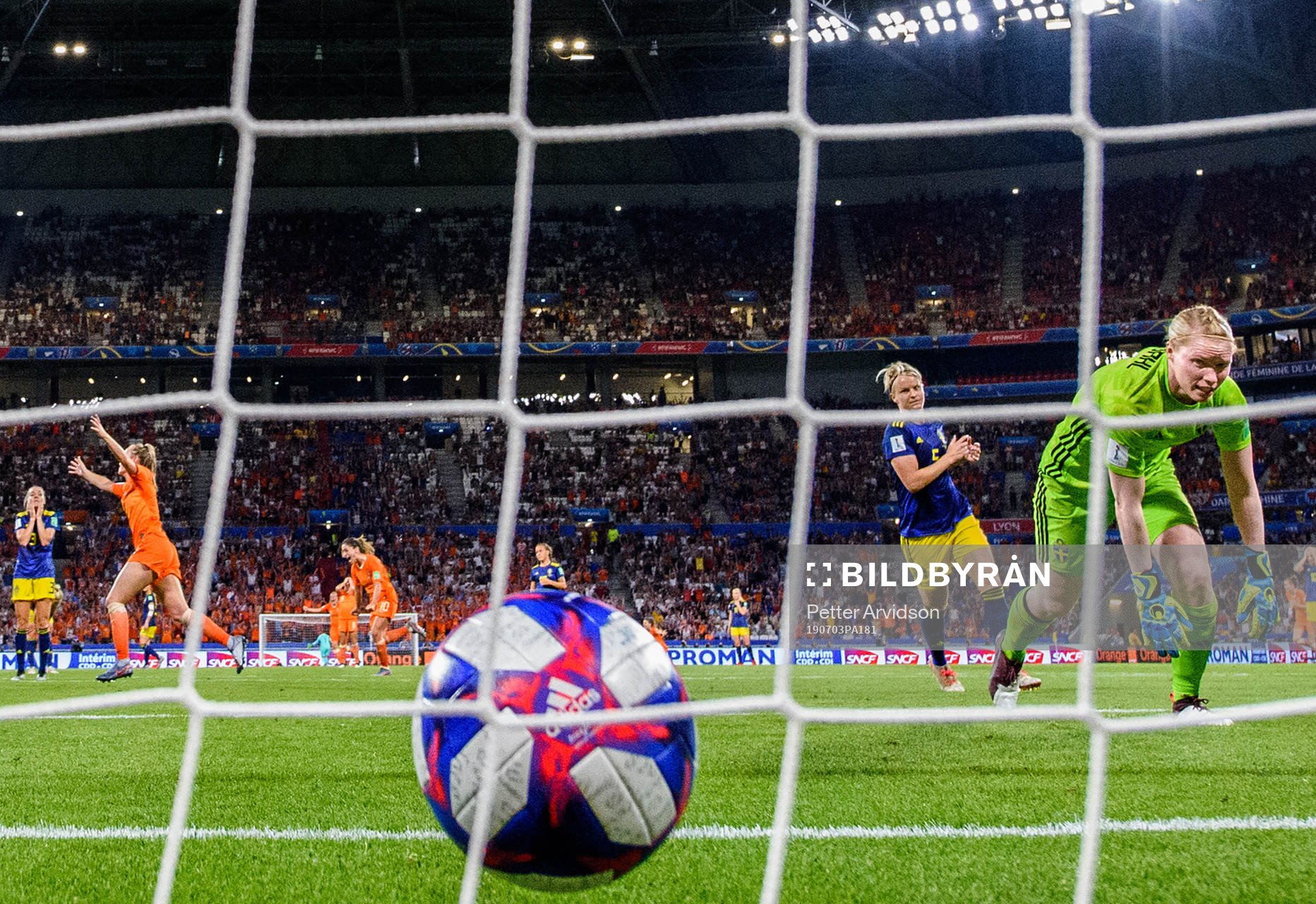 Jackie Noëlle Groenen of Netherlands (not pictured) scores