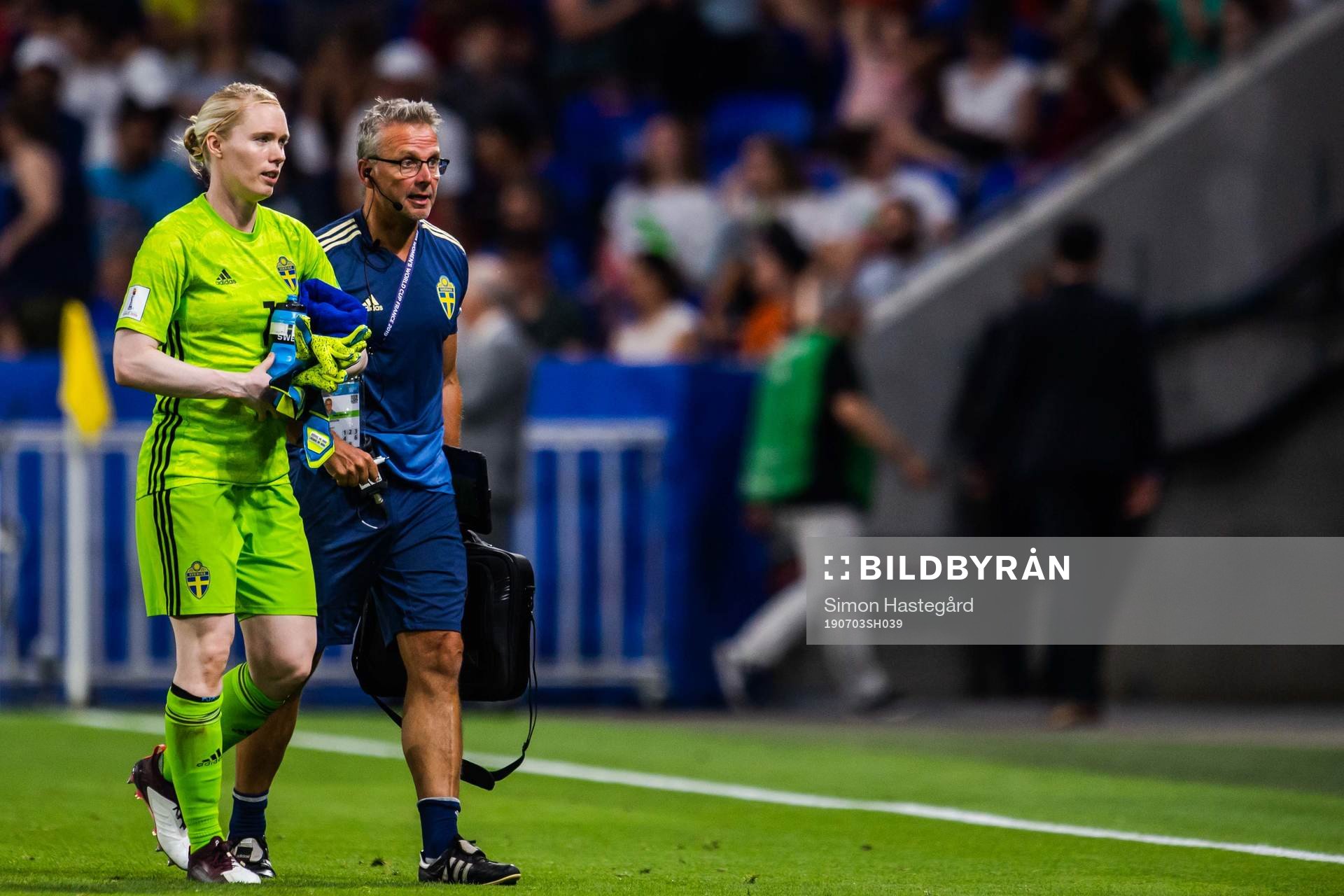 Goalkeeper Hedvig Lindahl and Tomas Håkansson, Goalkeeper coach of Sweden during the FIFA Women's World Cup semi-final match between Netherlands and Sweden on July 3, 2019 in Lyon.