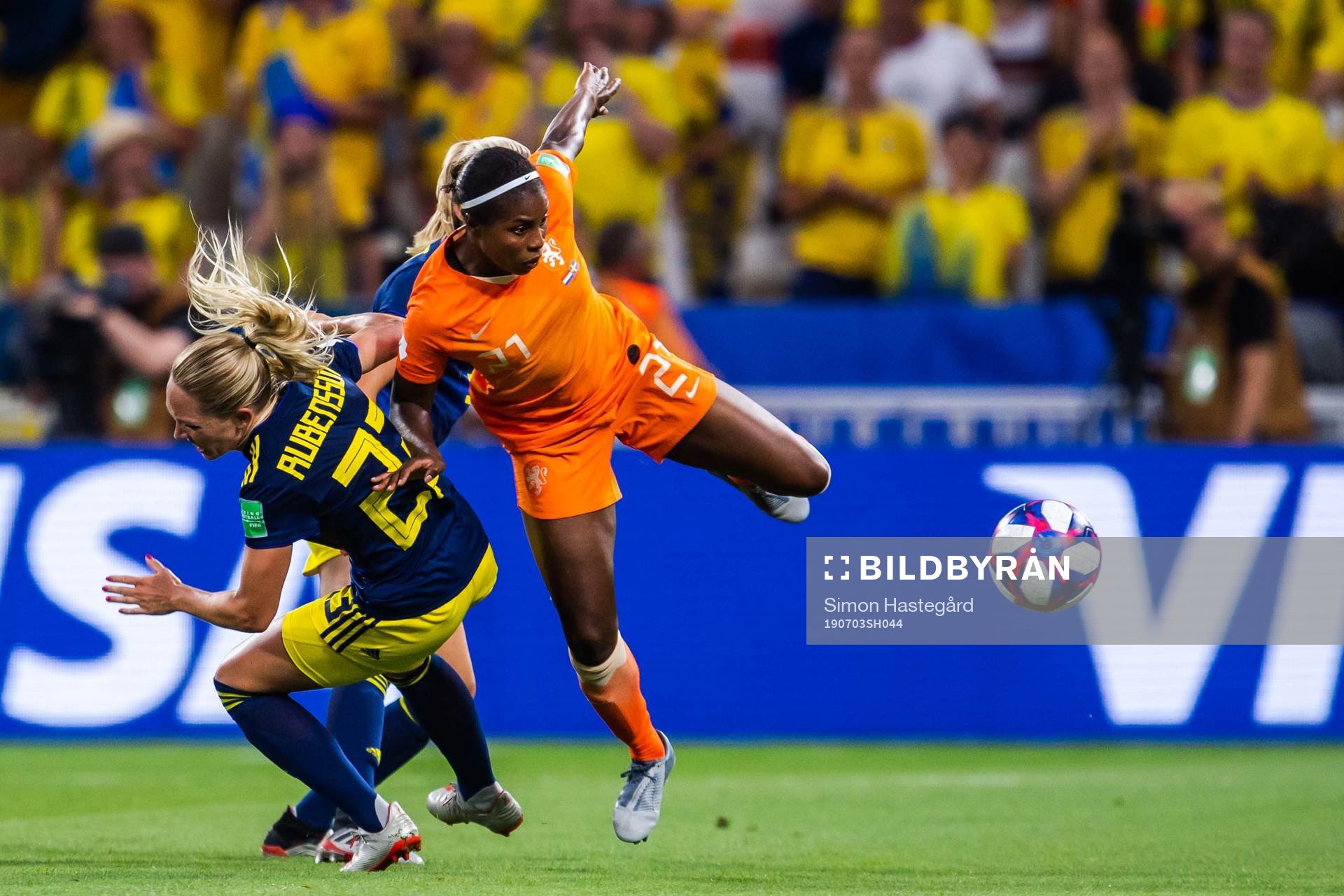 Elin Rubensson of Sweden and Lineth Enid Fabienne