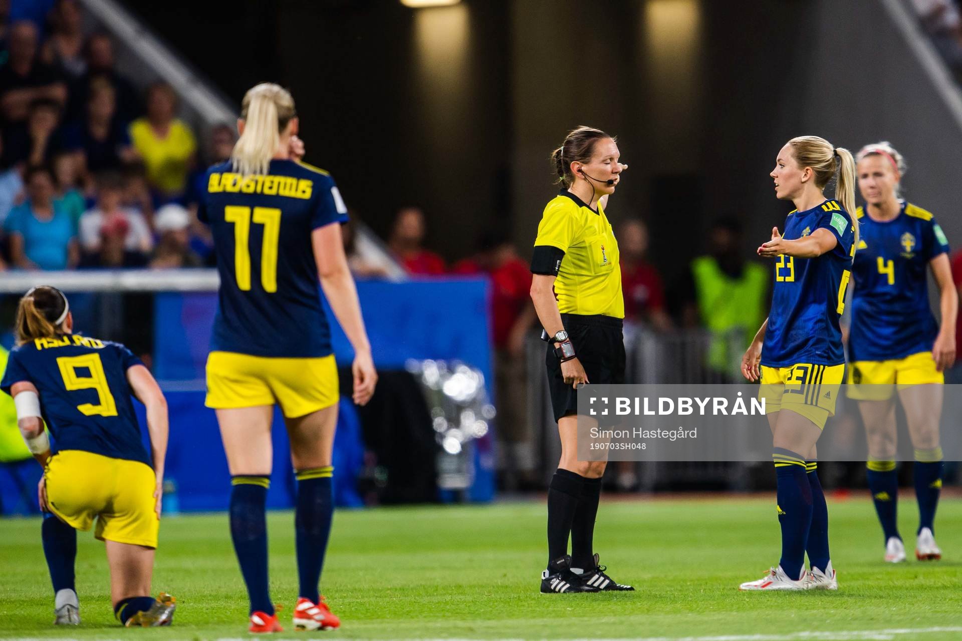 Kosovare Asllani, Stina Blackstenius, Elin Rubensson and