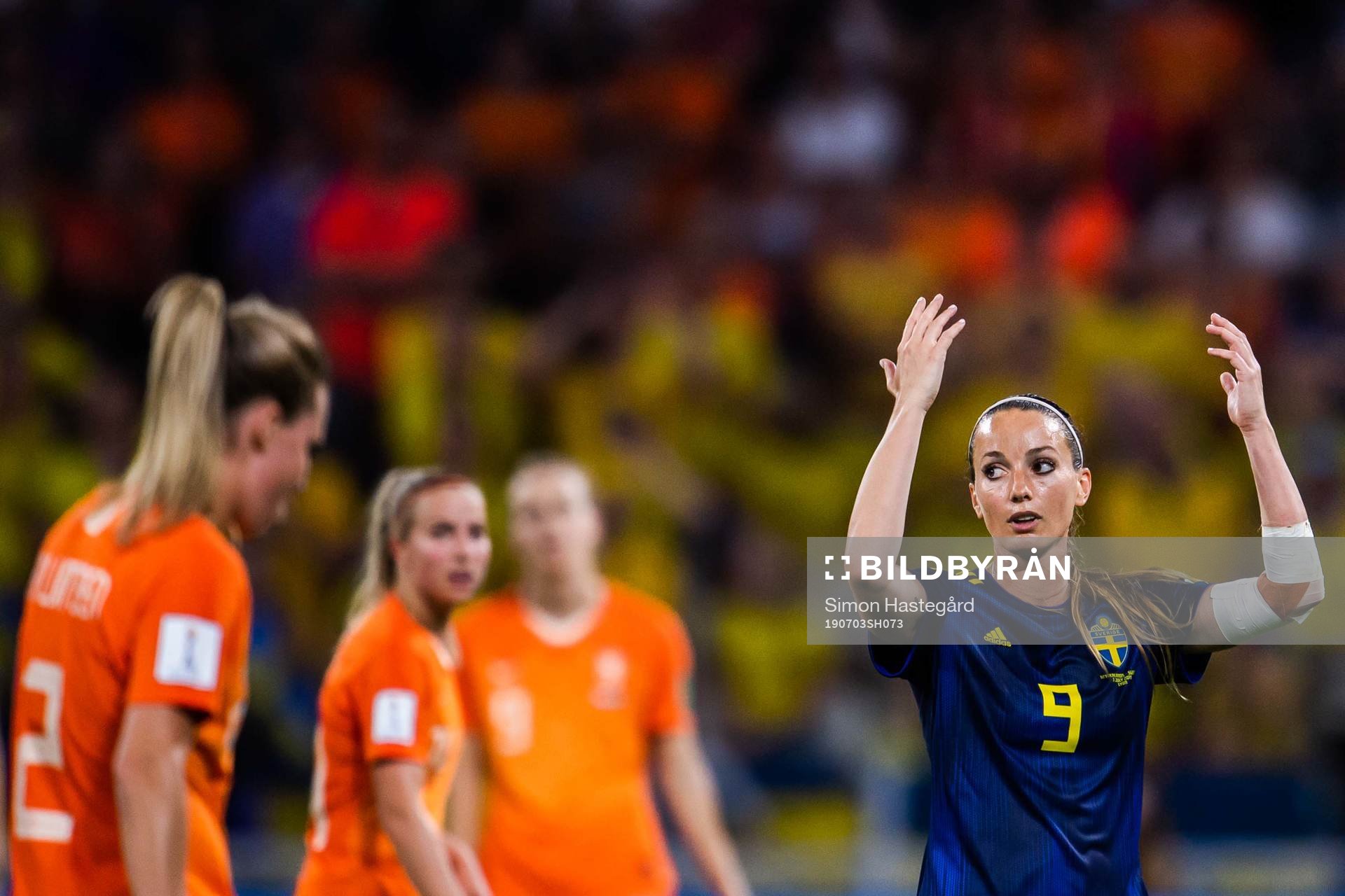 Kosovare Asllani of Sweden reacts