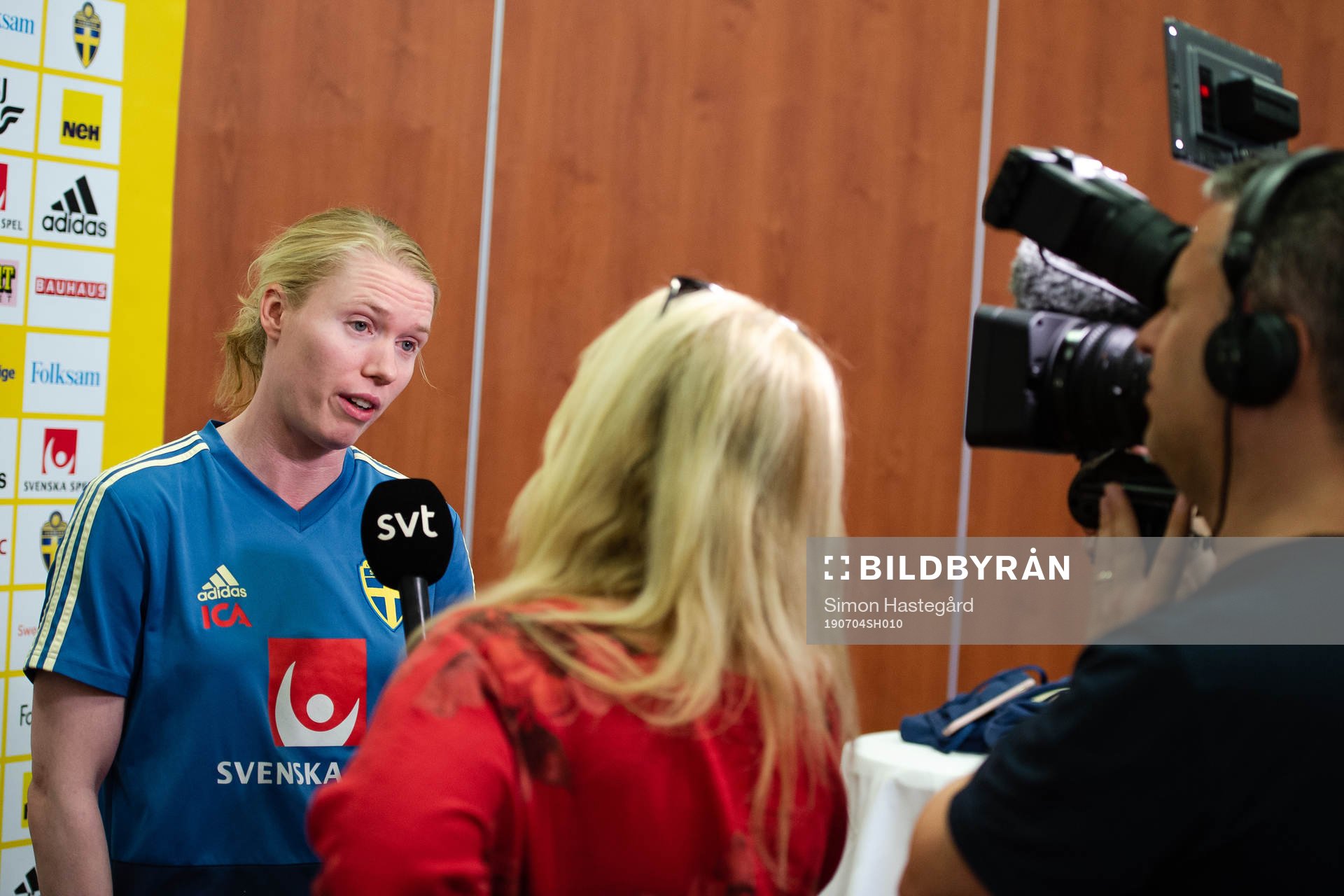 Goalkeeper Hedvig Lindahl of Sweden