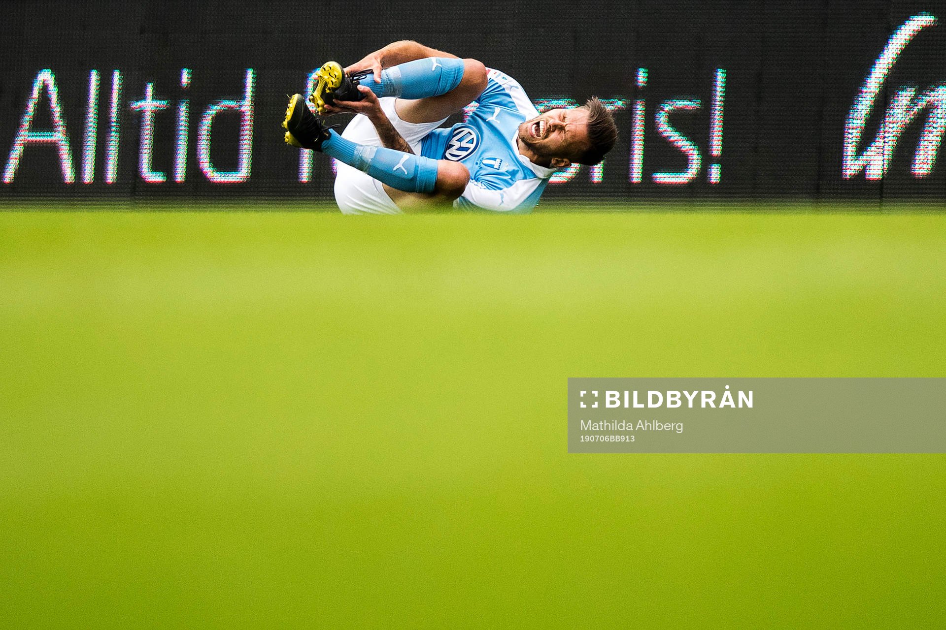 Malmö FFs Arnór Ingvi Traustason har ont