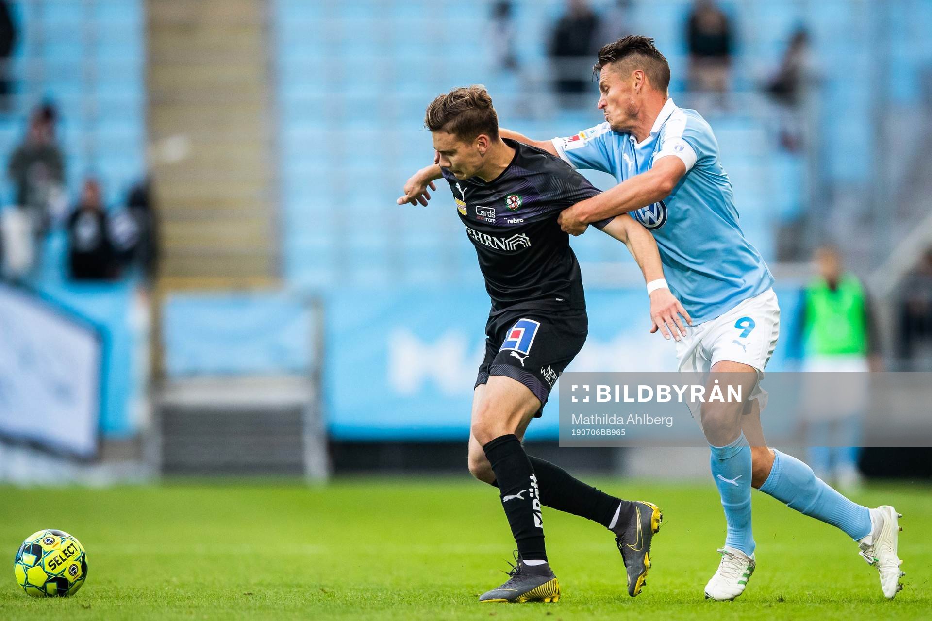Örebros Jake Larsson och Malmö FFs Markus Rosenberg