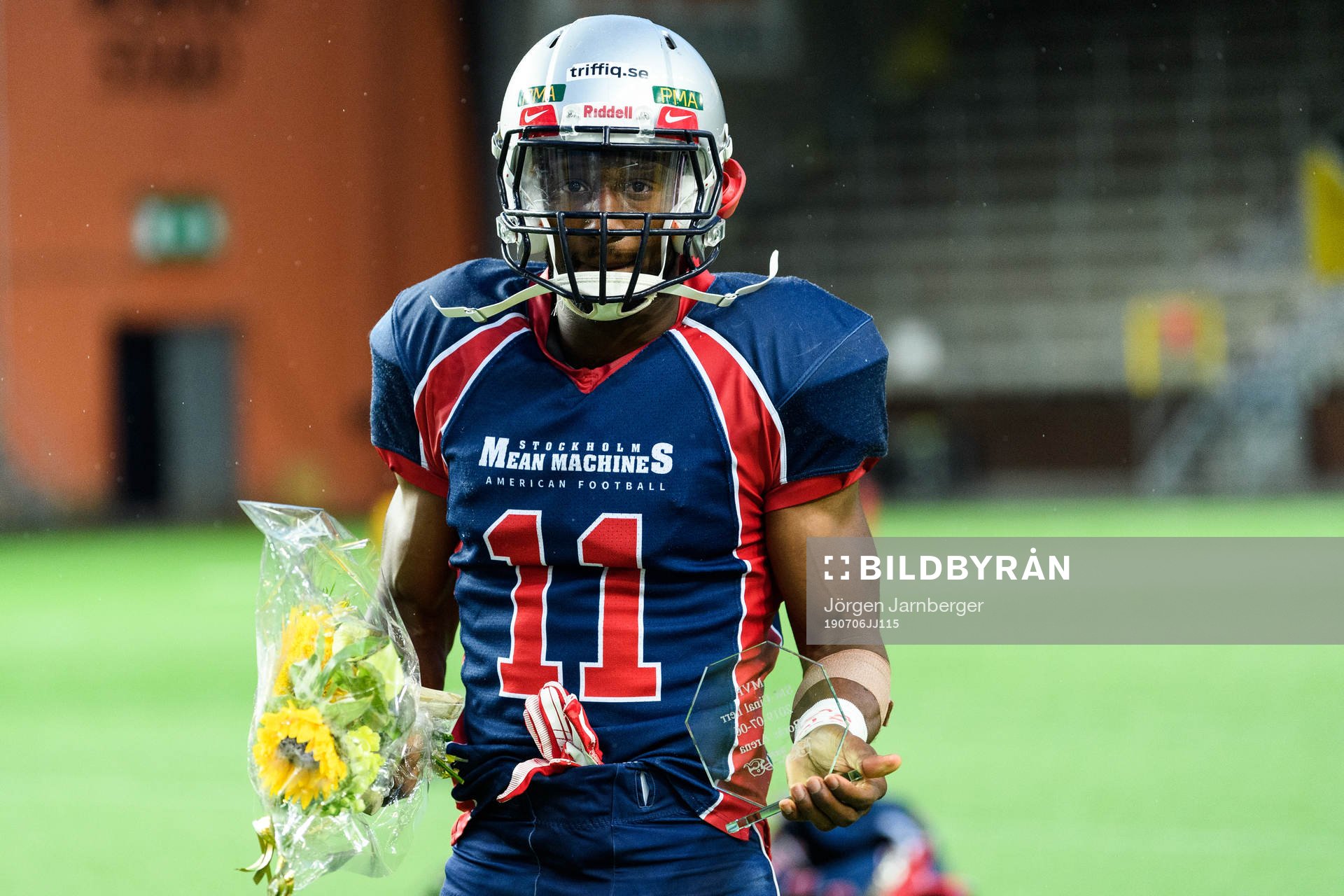 Stockholm Mean Machines Alpha Jalloh får pris som MVP