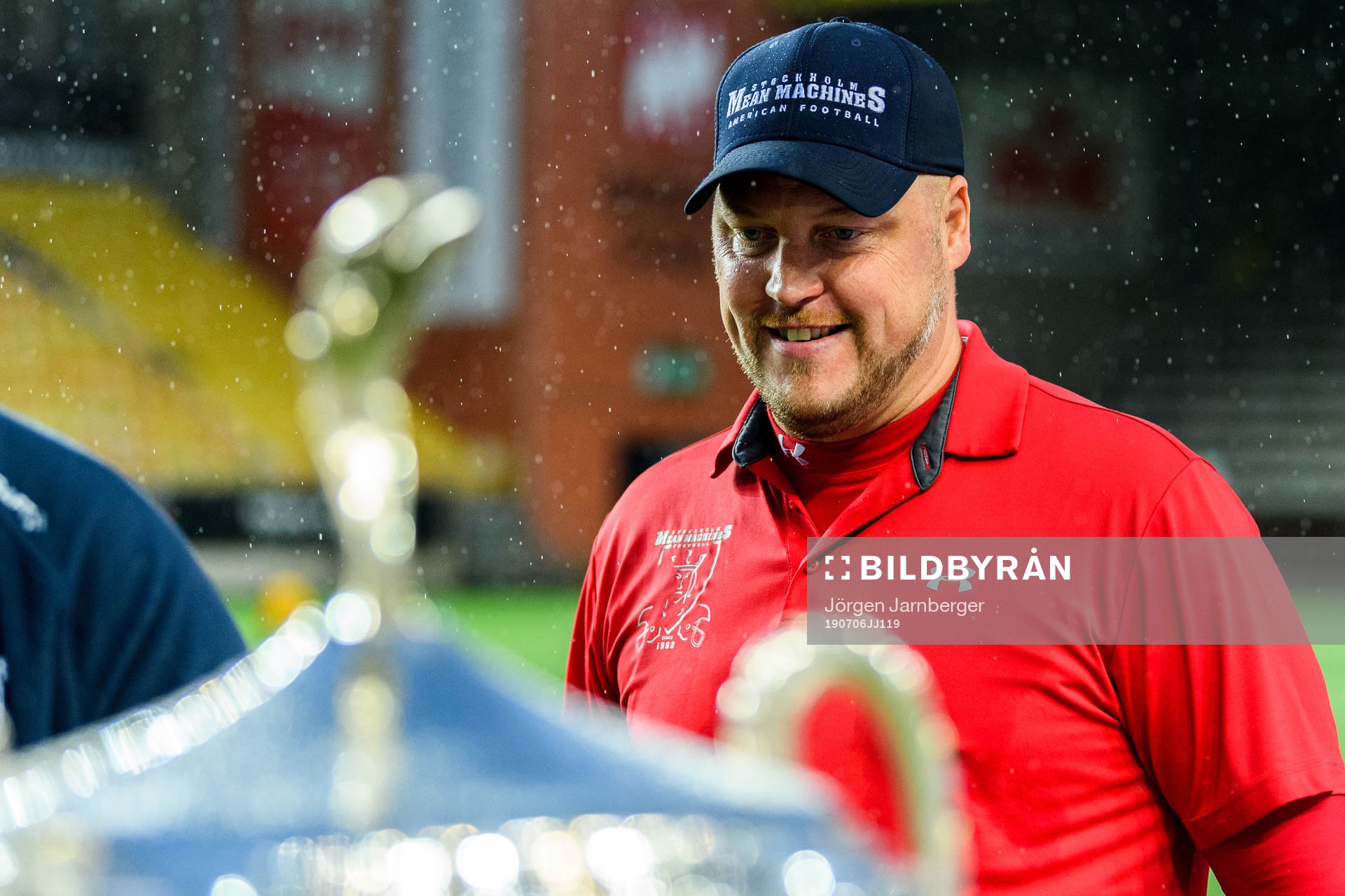 Stockholm Mean Machines head coach Fredrik Pilbäck vid prisutdelningen efter SM-finalen i amerikansk fotboll mellan Stockholm Mean Machines och Carlstad Crusaders den 6 Juli 2019 i Borås.