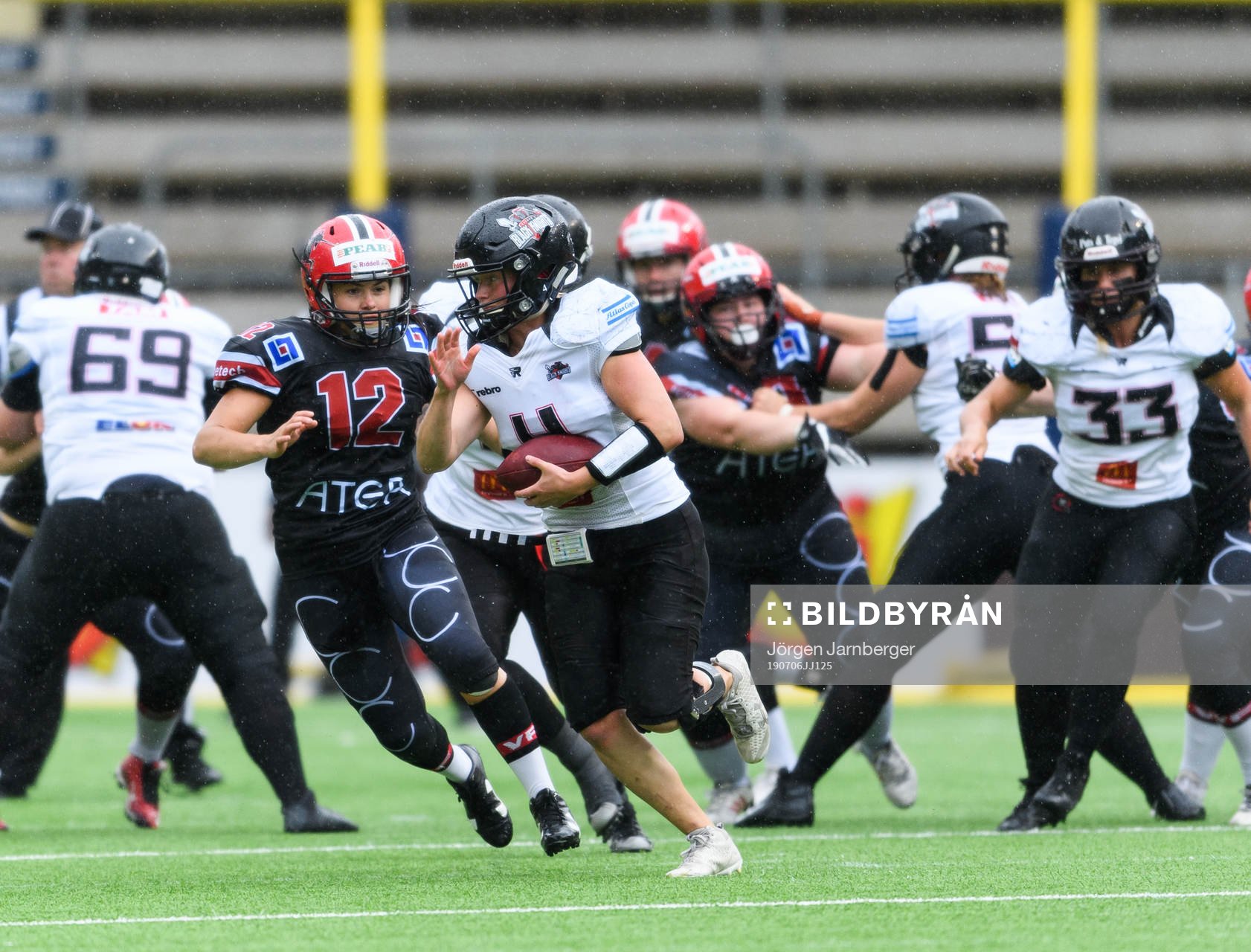 Örebro Black Knights Sara Lidner och Carlstad Crusaders