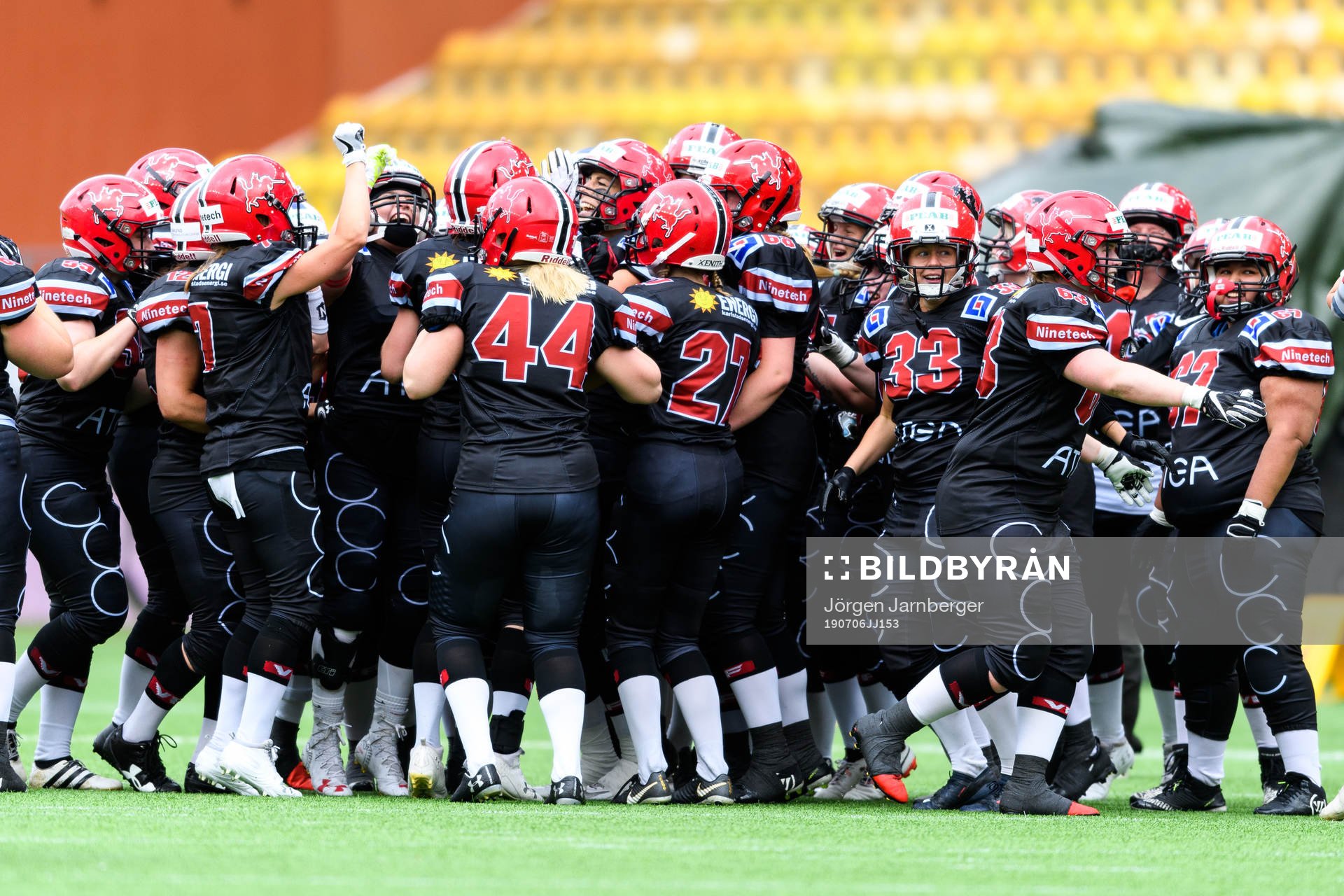 Carlstad Crusaders spelare jublar