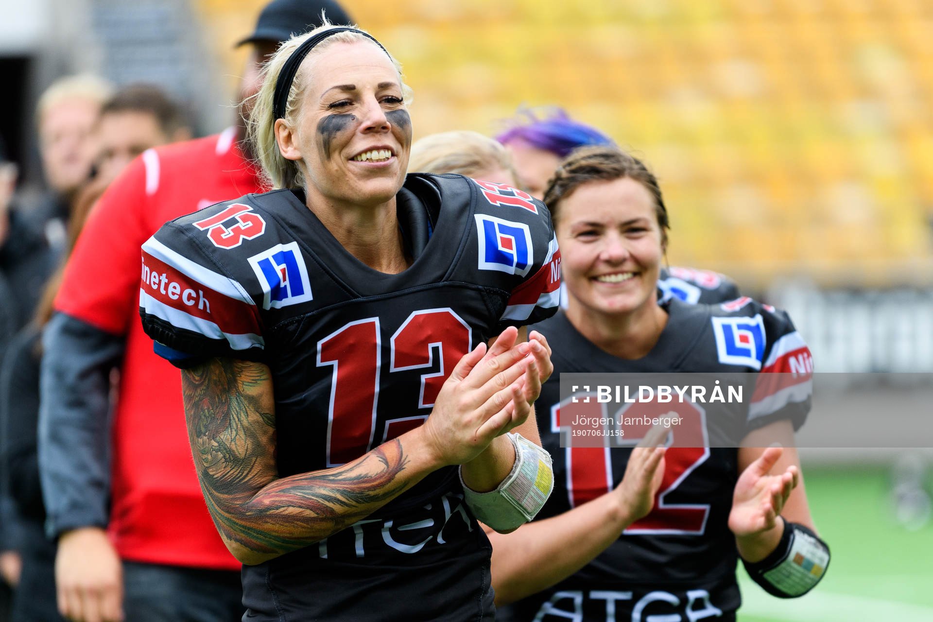 Carlstad Crusaders Linda Johansson och Karin Ullen i