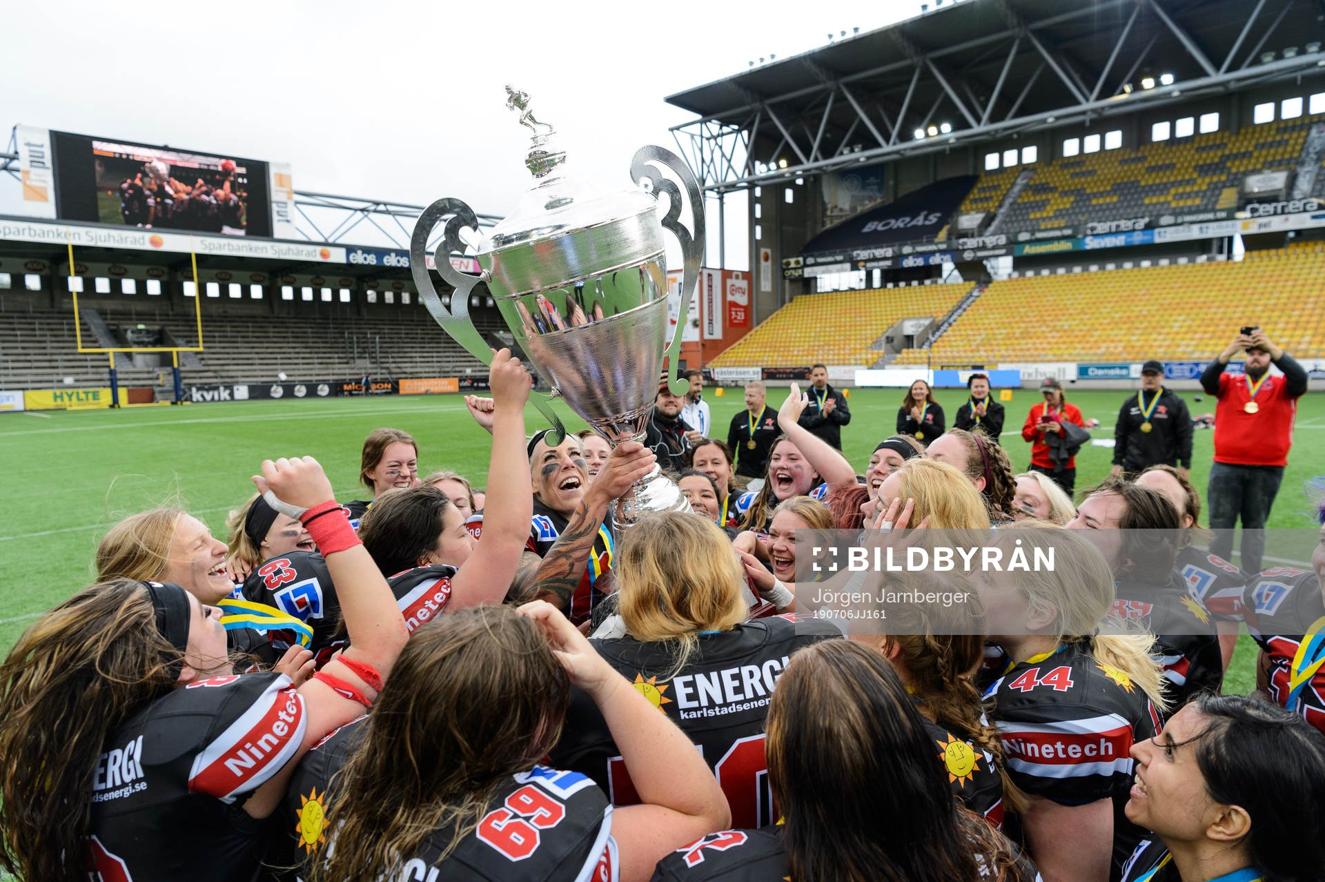 Carlstad Crusaders spelare jublar
