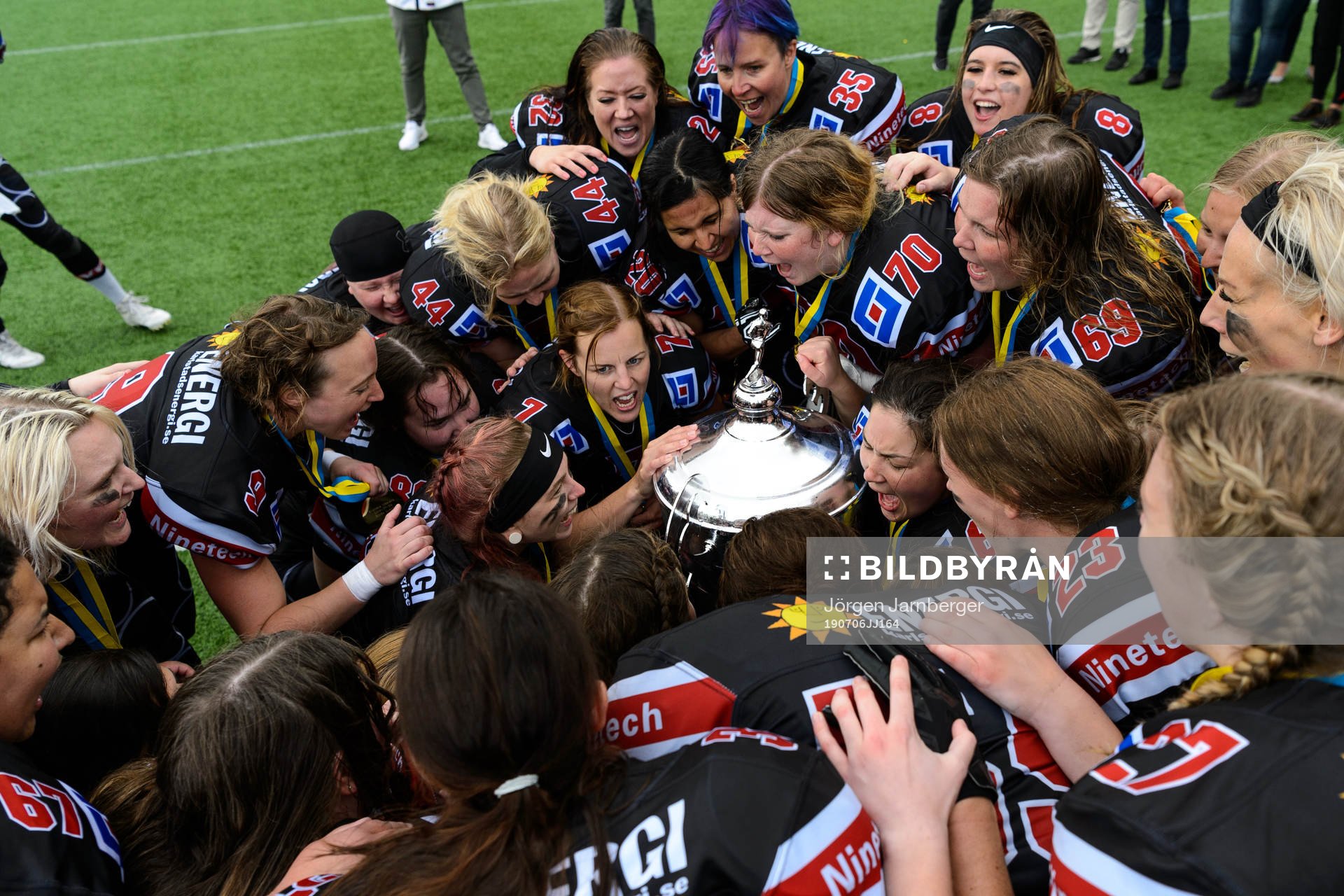 Carlstad Crusaders spelare jublar