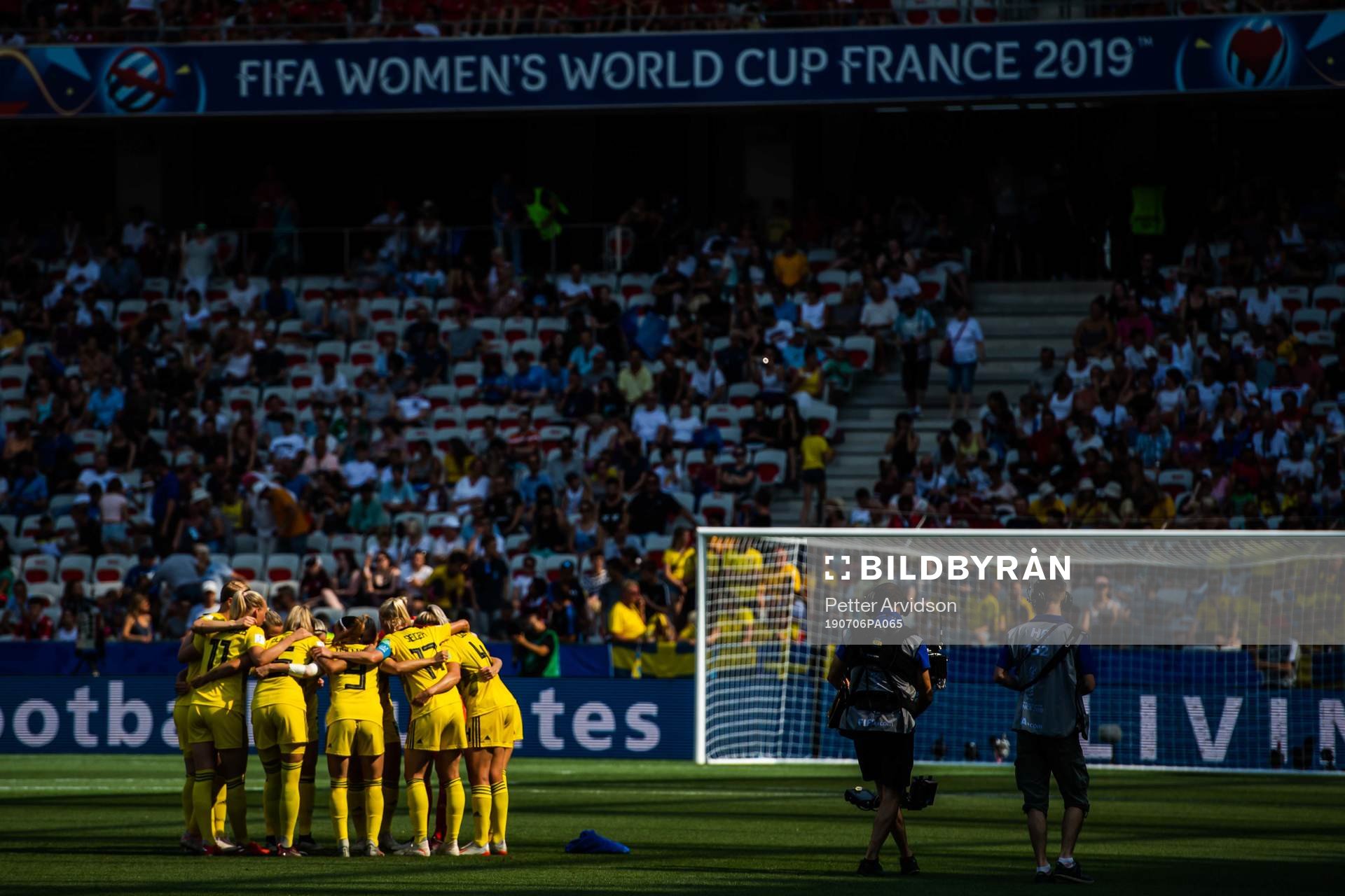 Players of Sweden gathers