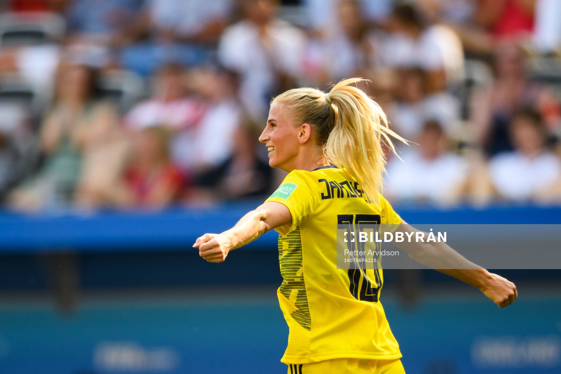 Sofia Jakobsson of Sweden celebrates