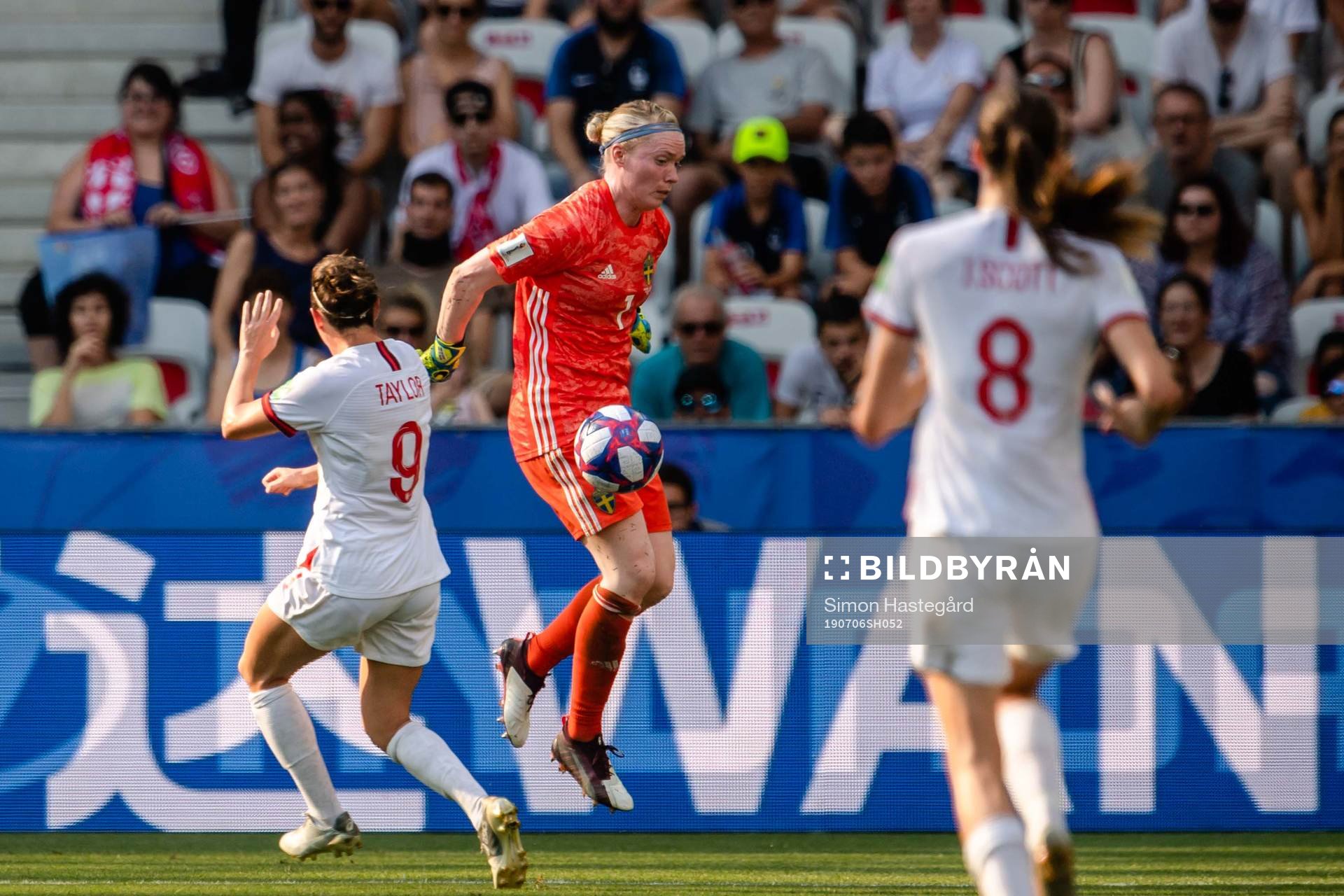 goalkeeper Hedvig Lindahl of Sweden and Jodie Taylor of