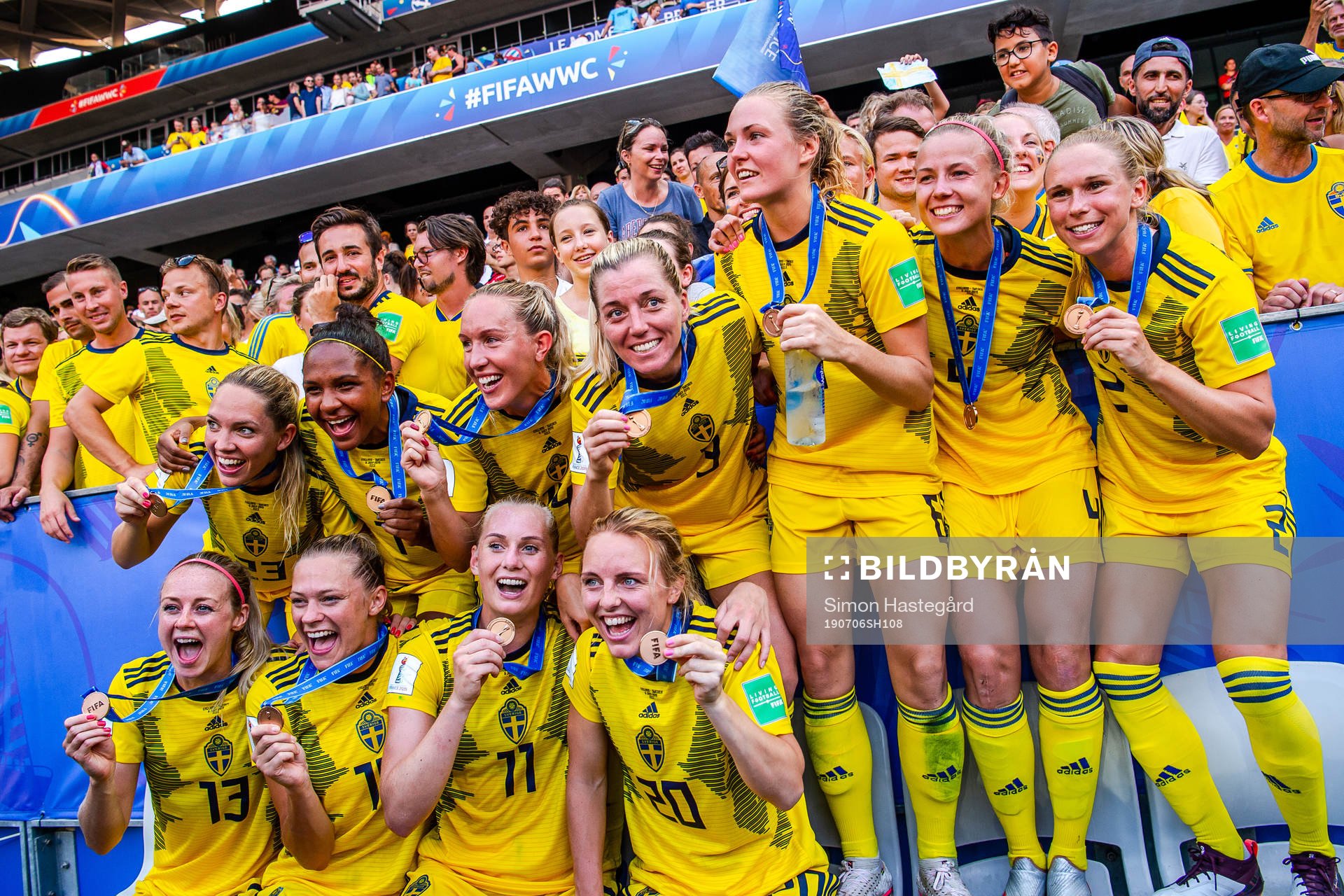 Elin Rubensson , Madelen Janogy , Julia Roddar , Linda