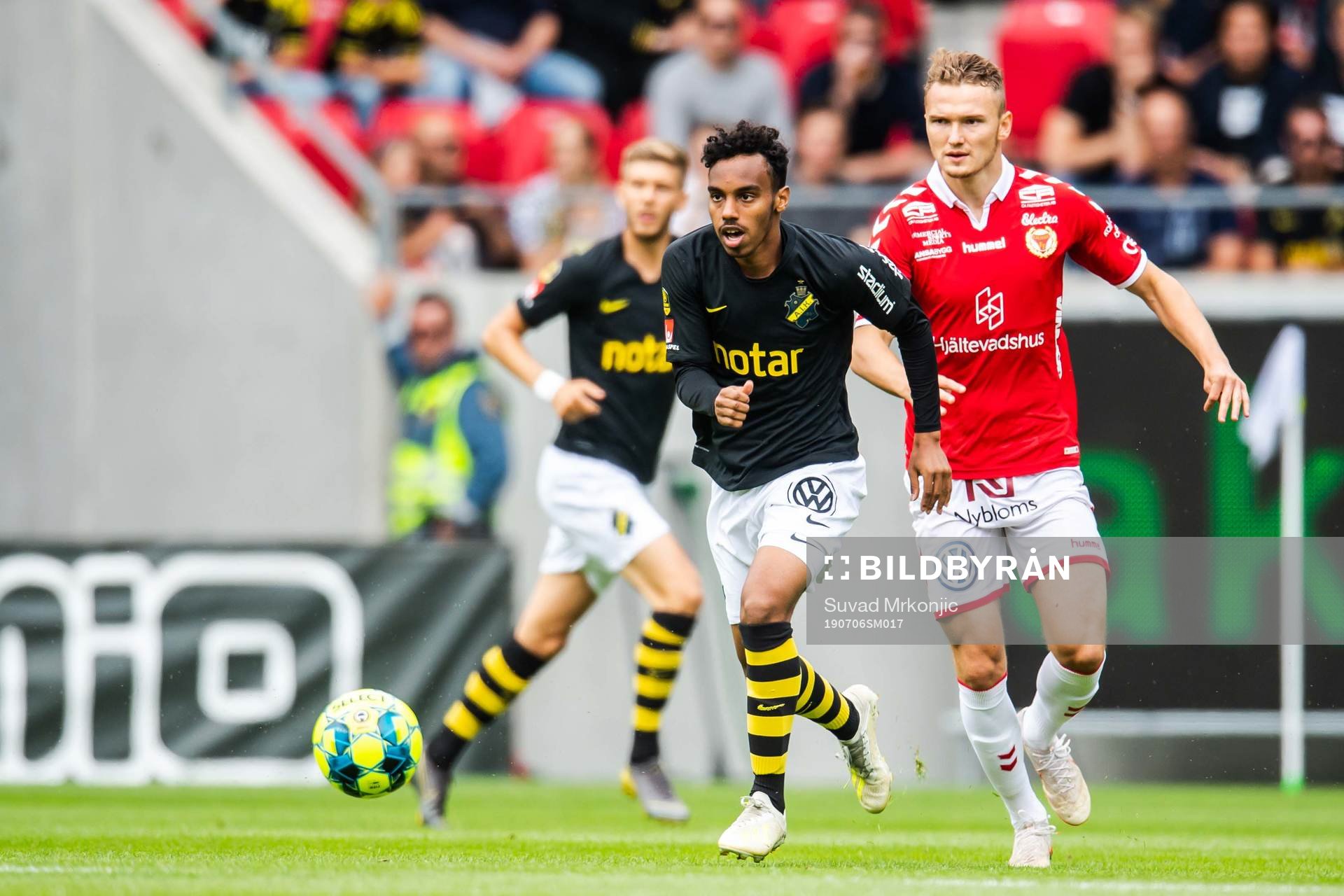 s Bilal Hussein och Kalmars Piotr Johansson