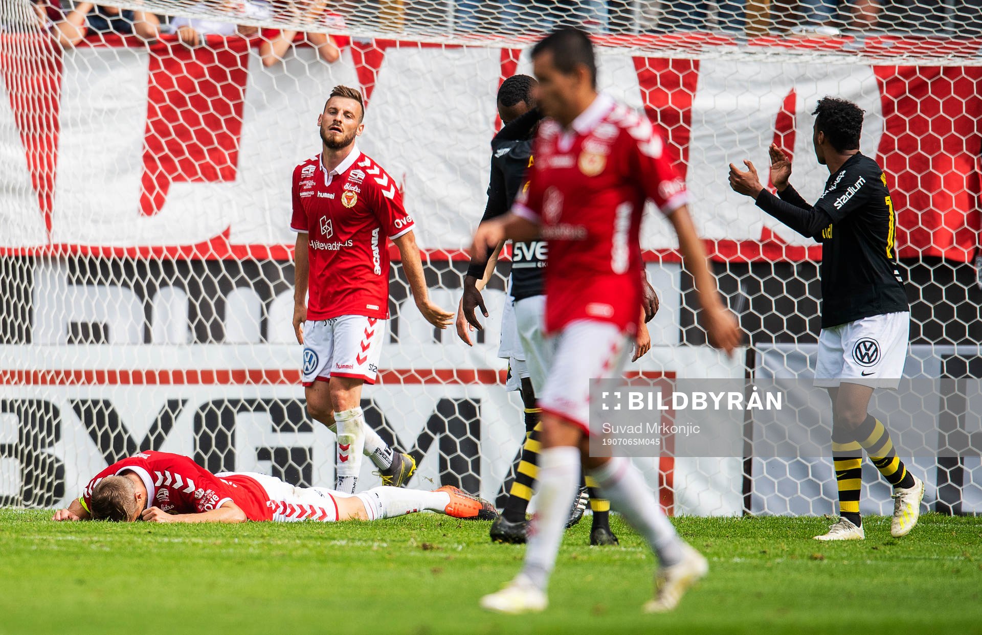 Kalmars Viktor Elm och Fidan Aliti deppar