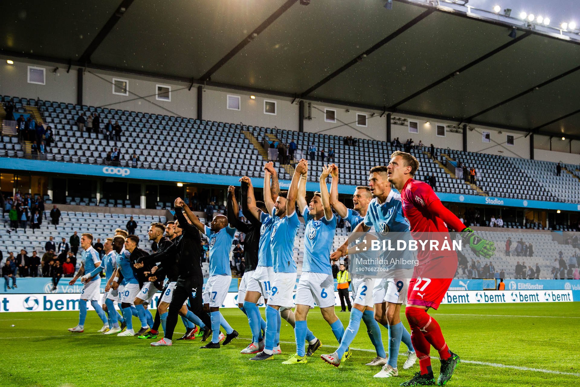 Malmö FFs spelare jublar efter fotbollsmatchen i Allsvenskan mellan Malmö och Örebro den 6 juli 2019 i Malmö. 