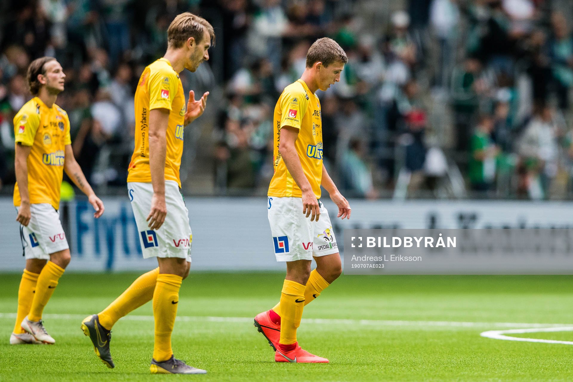 Falkenbergs Tobias Karlsson och John Björkengren deppar i