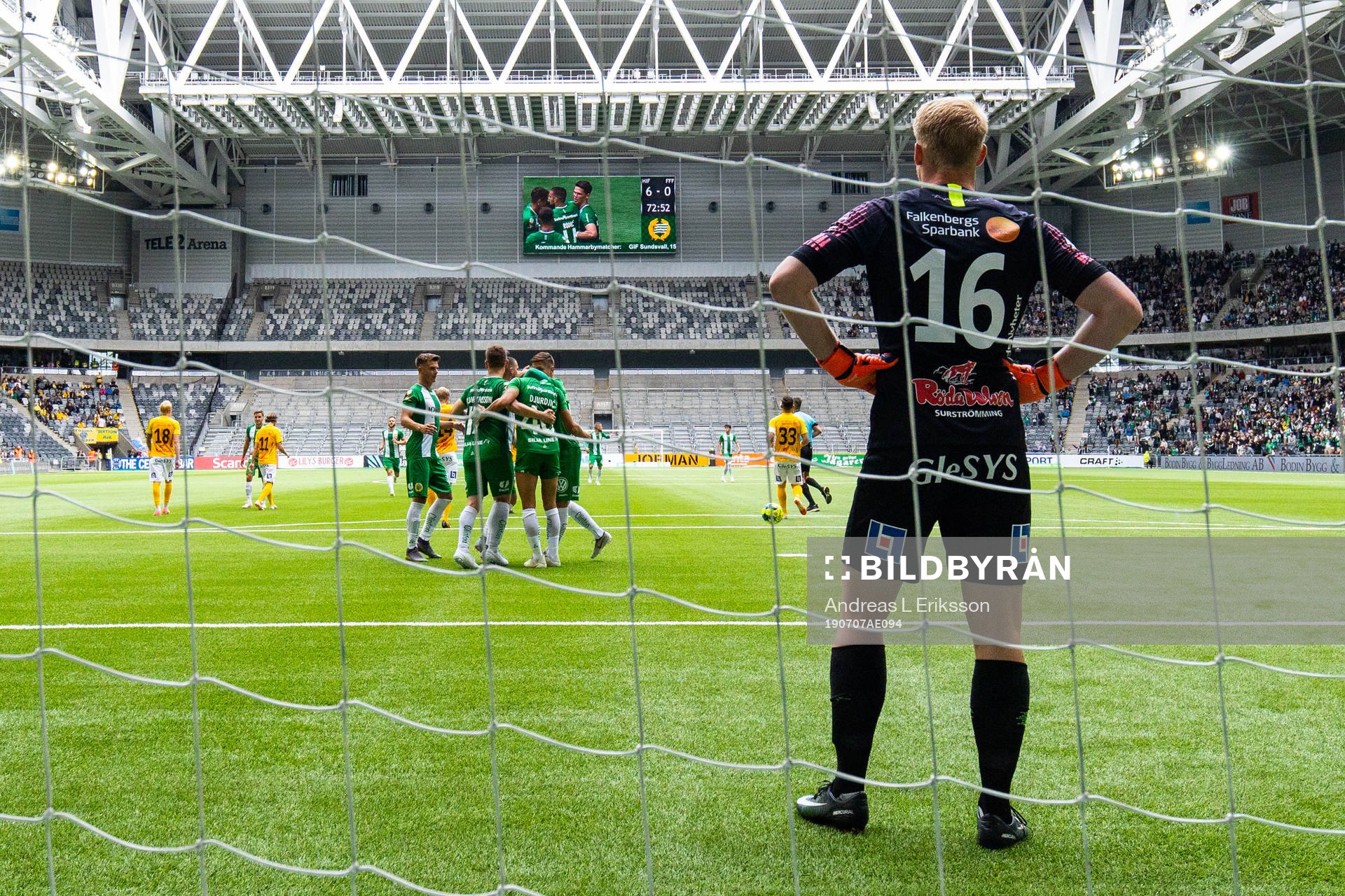 Falkenbergs målvakt Hampus Nilsson deppar