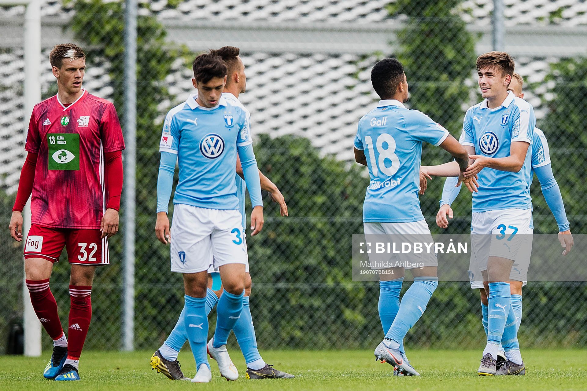 Malmö FFs Romain Gall och Tim Prica jublar