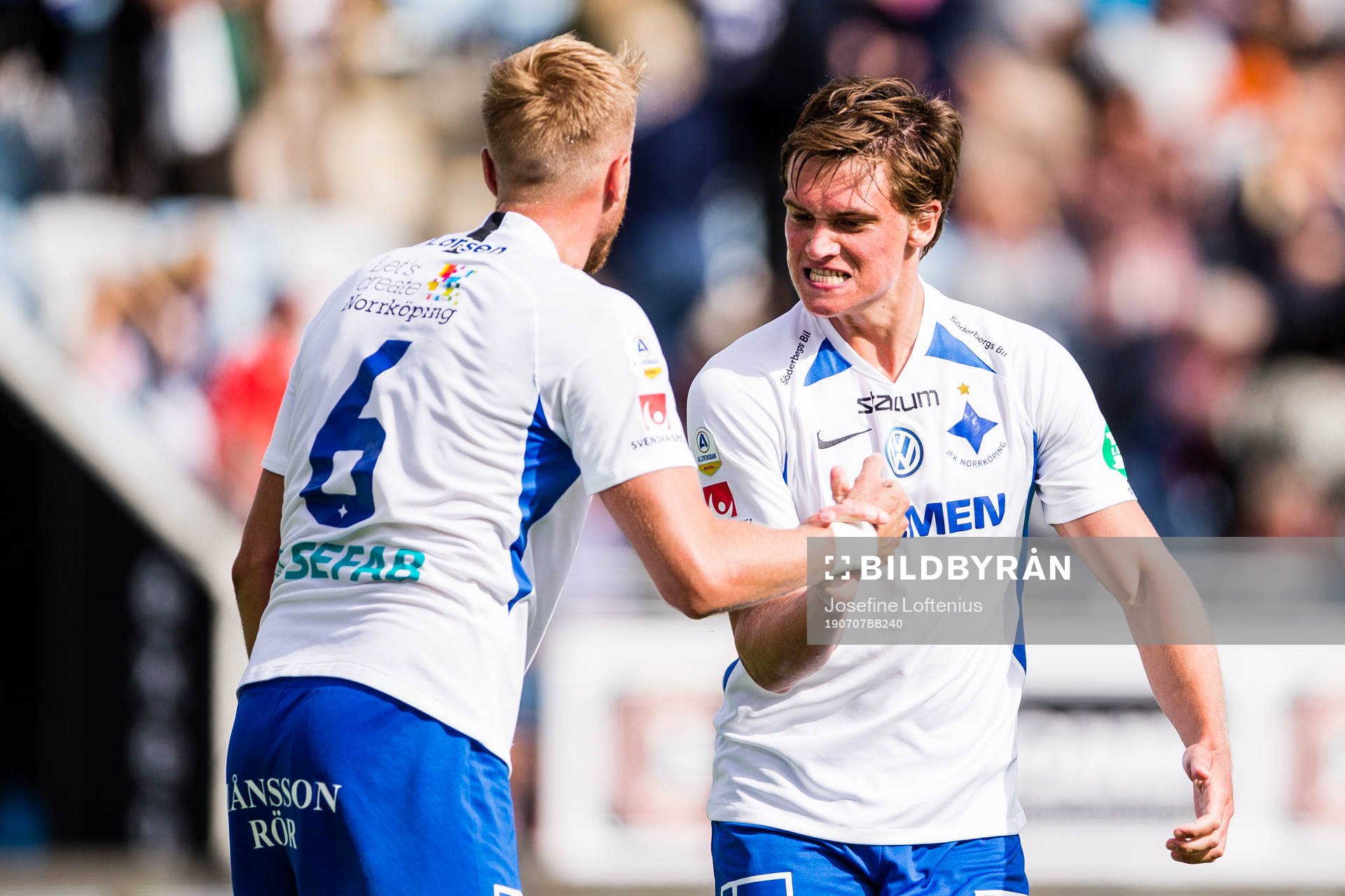 Norrköpings Rasmus Lauritsen  och Kasper Larsen  jublar