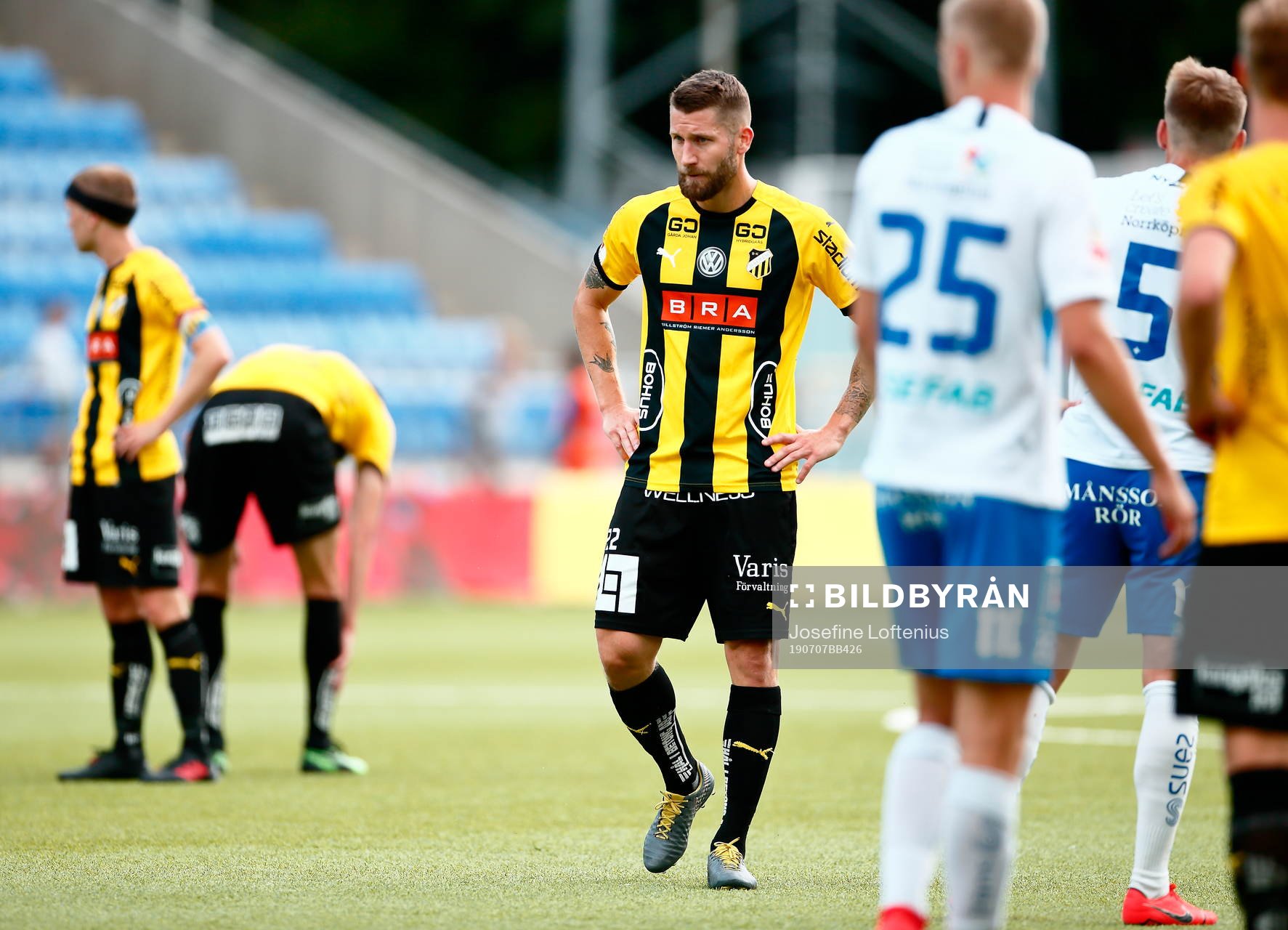 Häckens Joona Toivio deppar