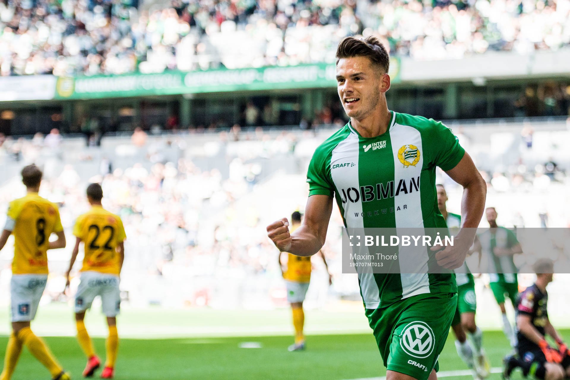 Hammarbys Alexander Kacaniklic jublar